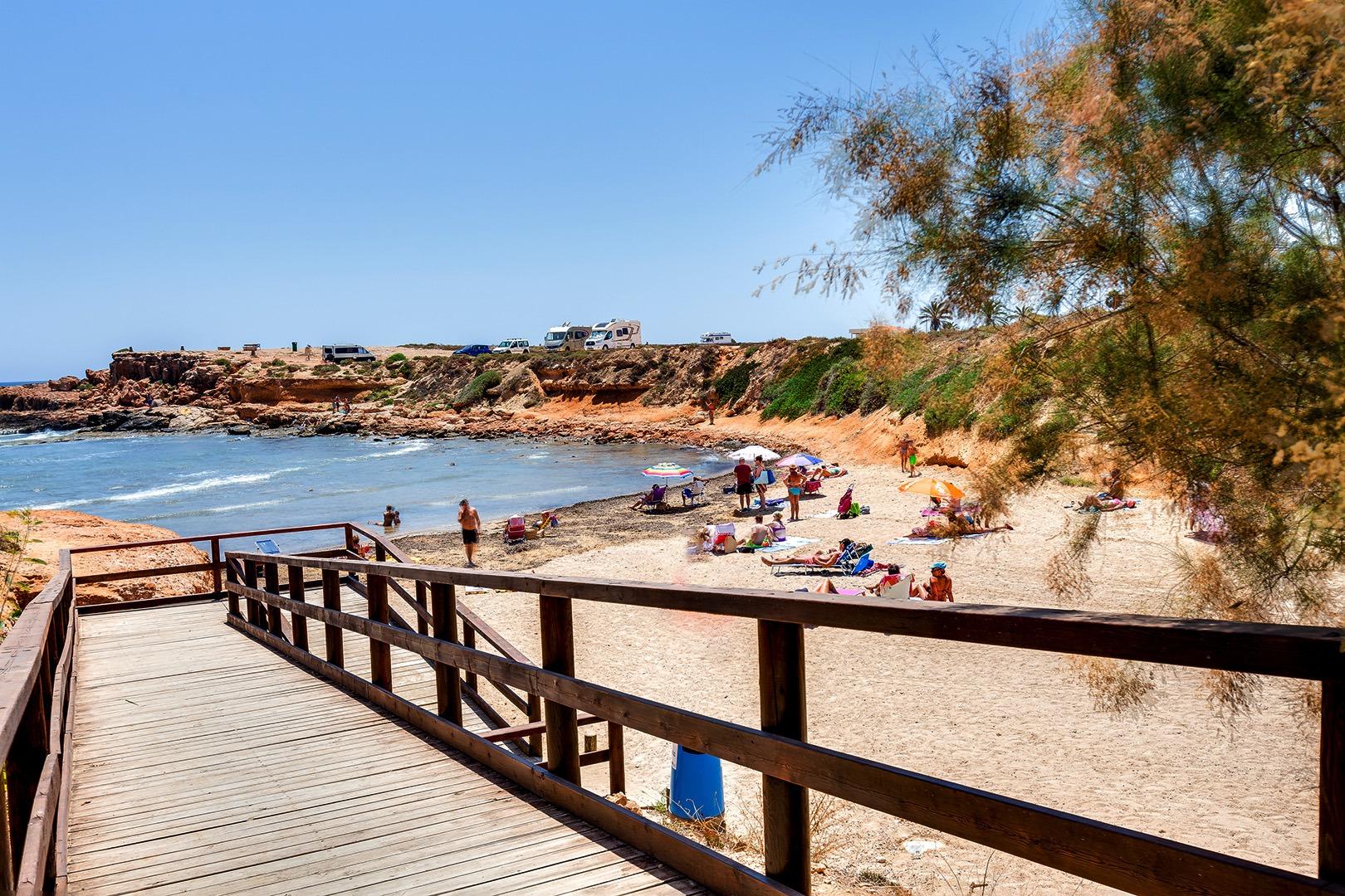 Parking area of the villa in Playa de los Locos, Torrevieja (view 47)