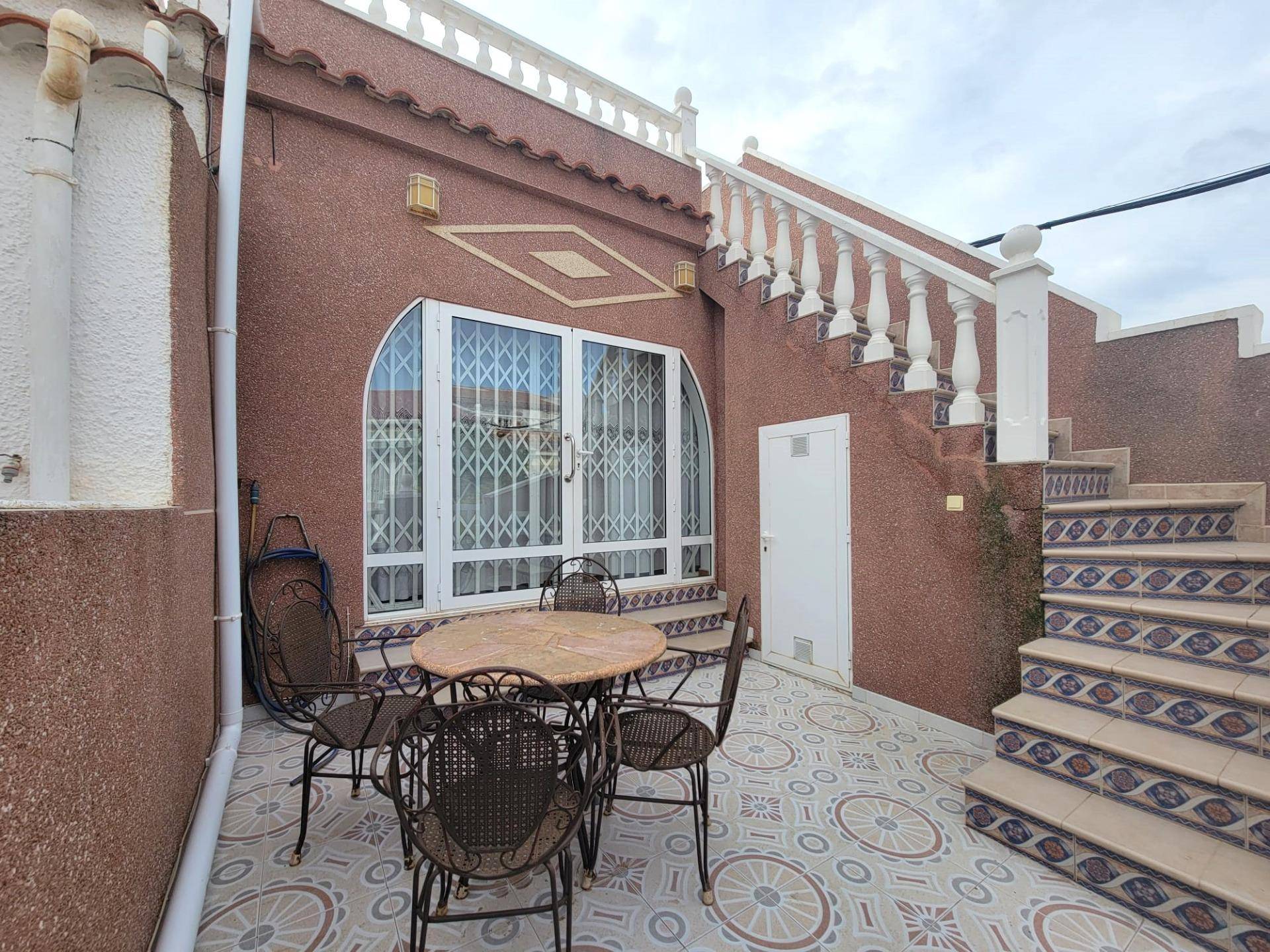 Neighbourhood view of the villa in La Siesta, Torrevieja