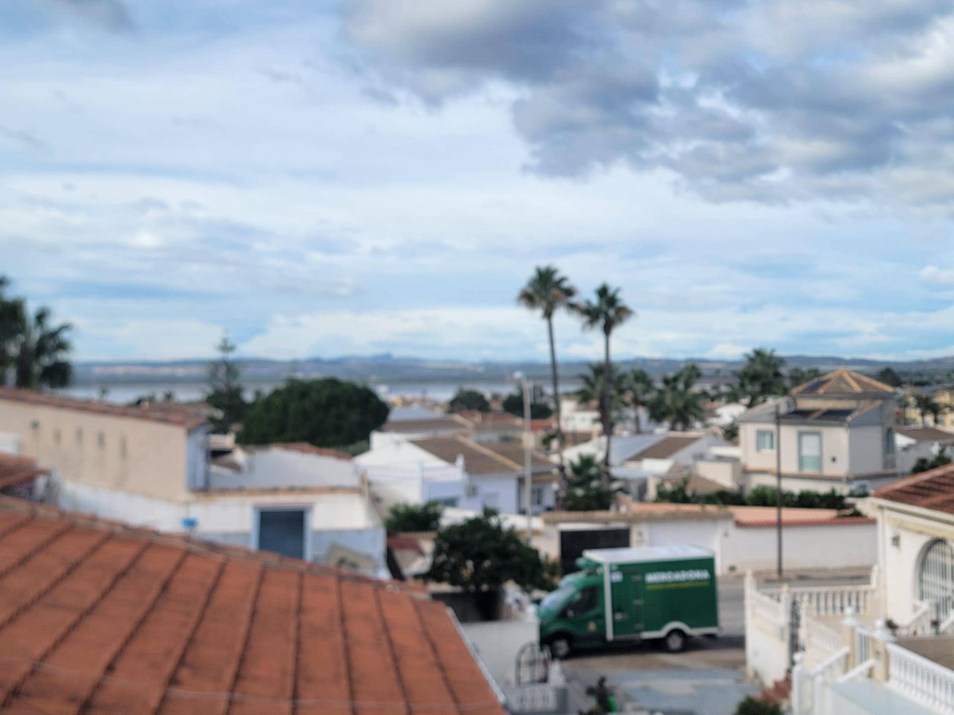 Neighbourhood view of the villa in La Siesta, Torrevieja (view 29)