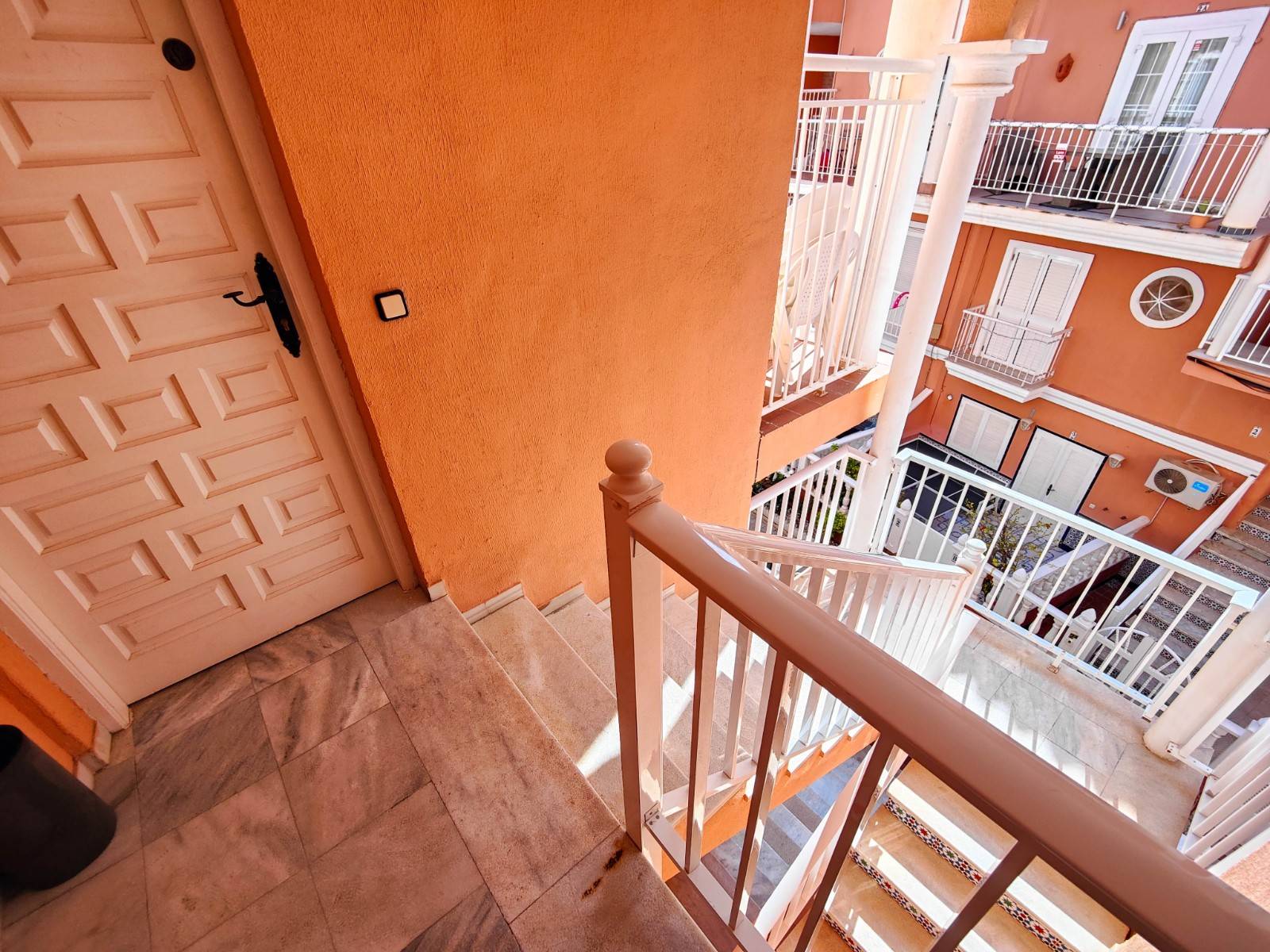 Building detail of the penthouse in La Mata Pueblo, Torrevieja (view 41)