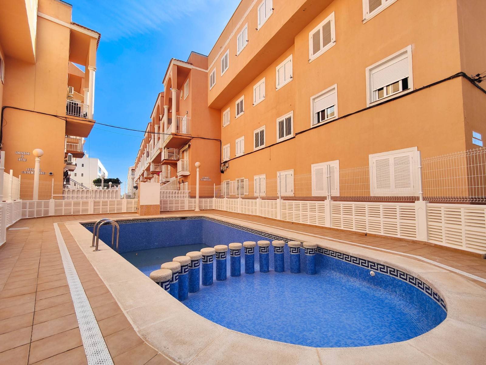 Street view of the penthouse in La Mata Pueblo, Torrevieja (view 48)