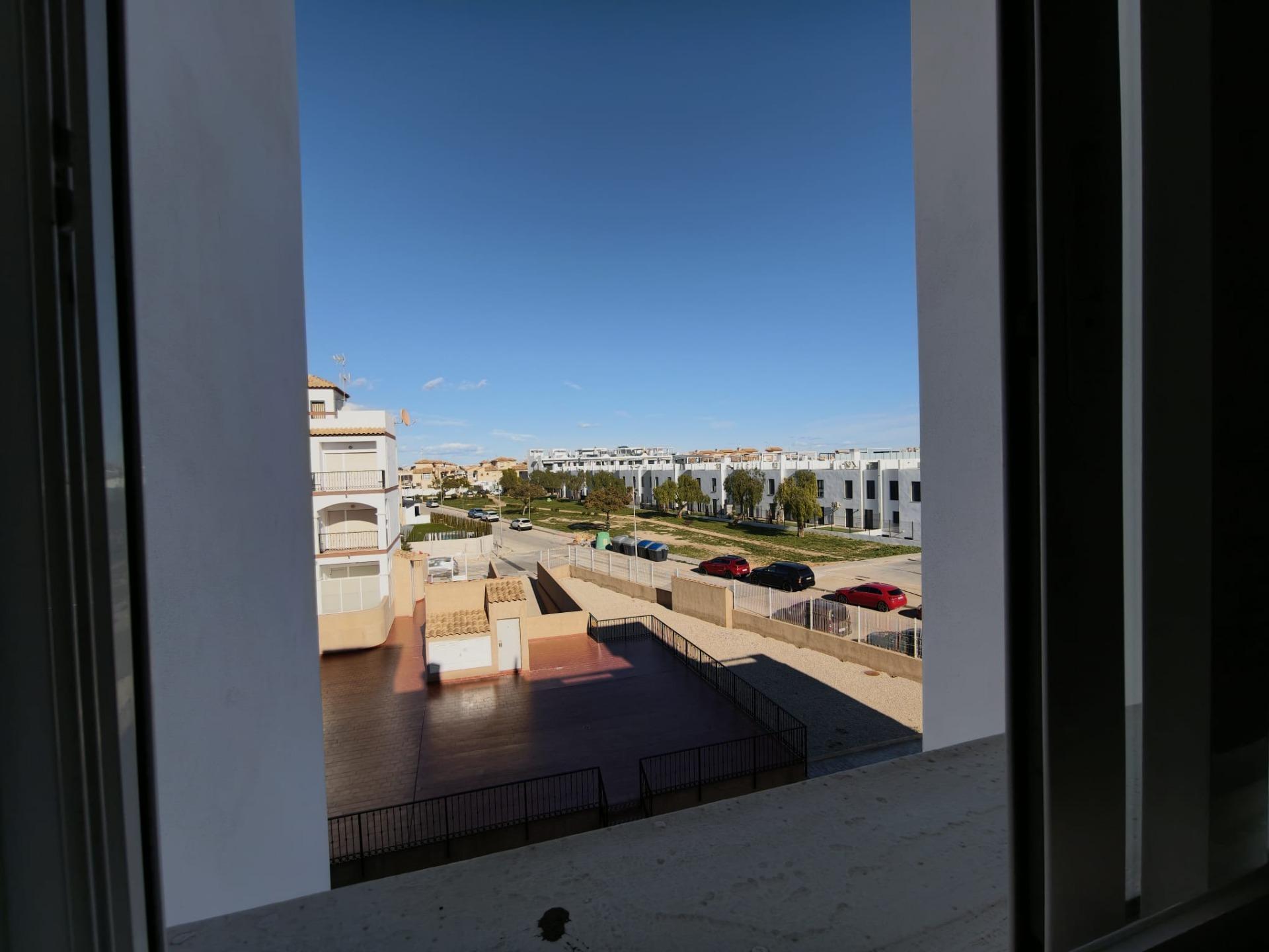 Street view of the penthouse in Punta Prima, Torrevieja (view 38)