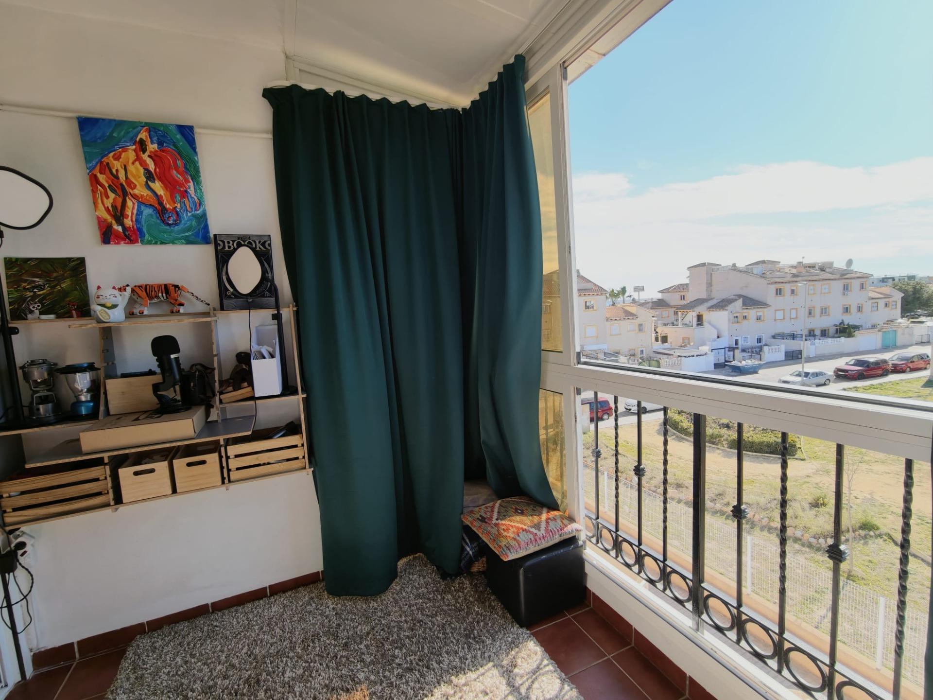 Neighbourhood view of the penthouse in Punta Prima, Torrevieja (view 39)