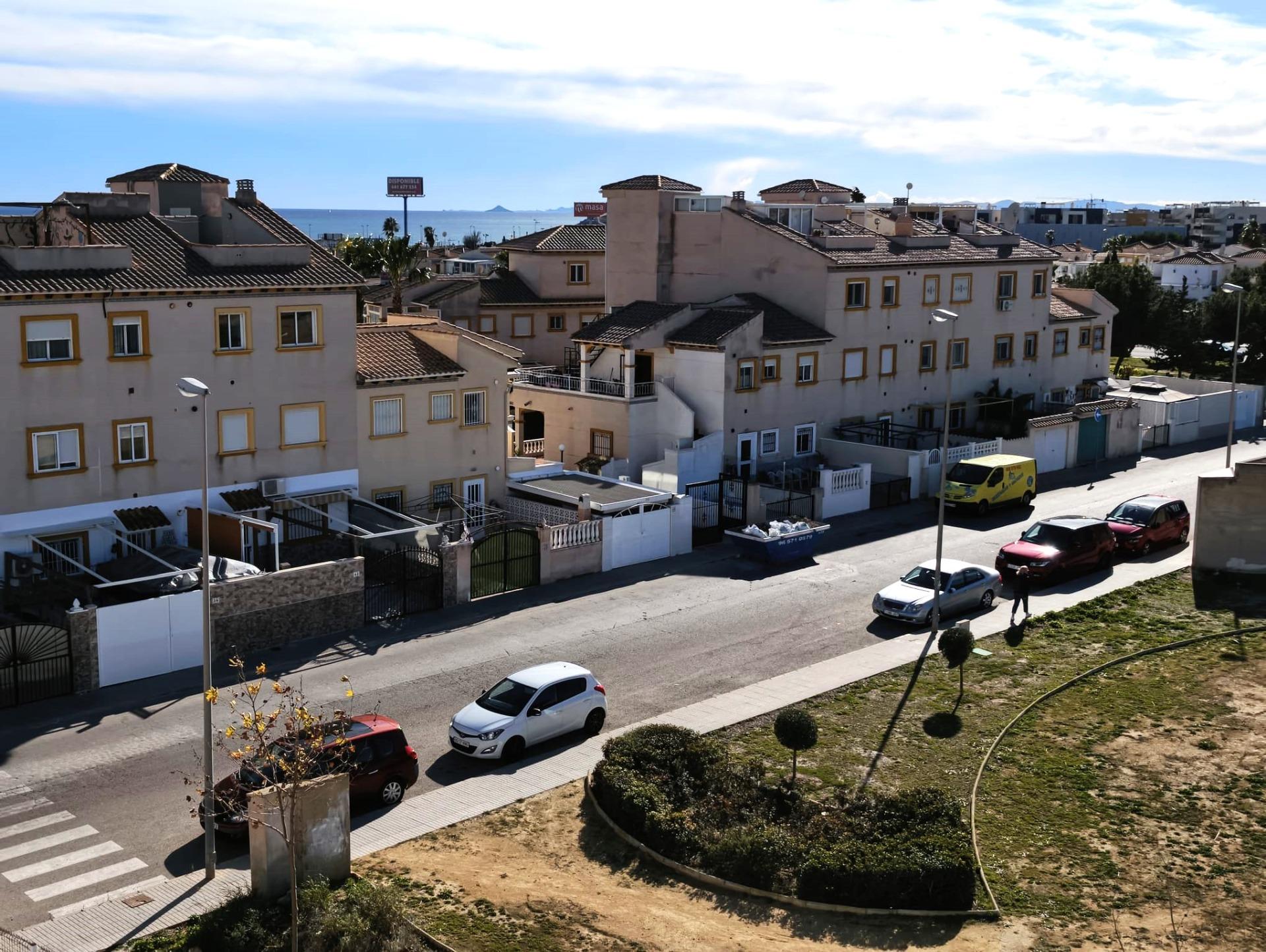 Building detail of the penthouse in Punta Prima, Torrevieja (view 51)