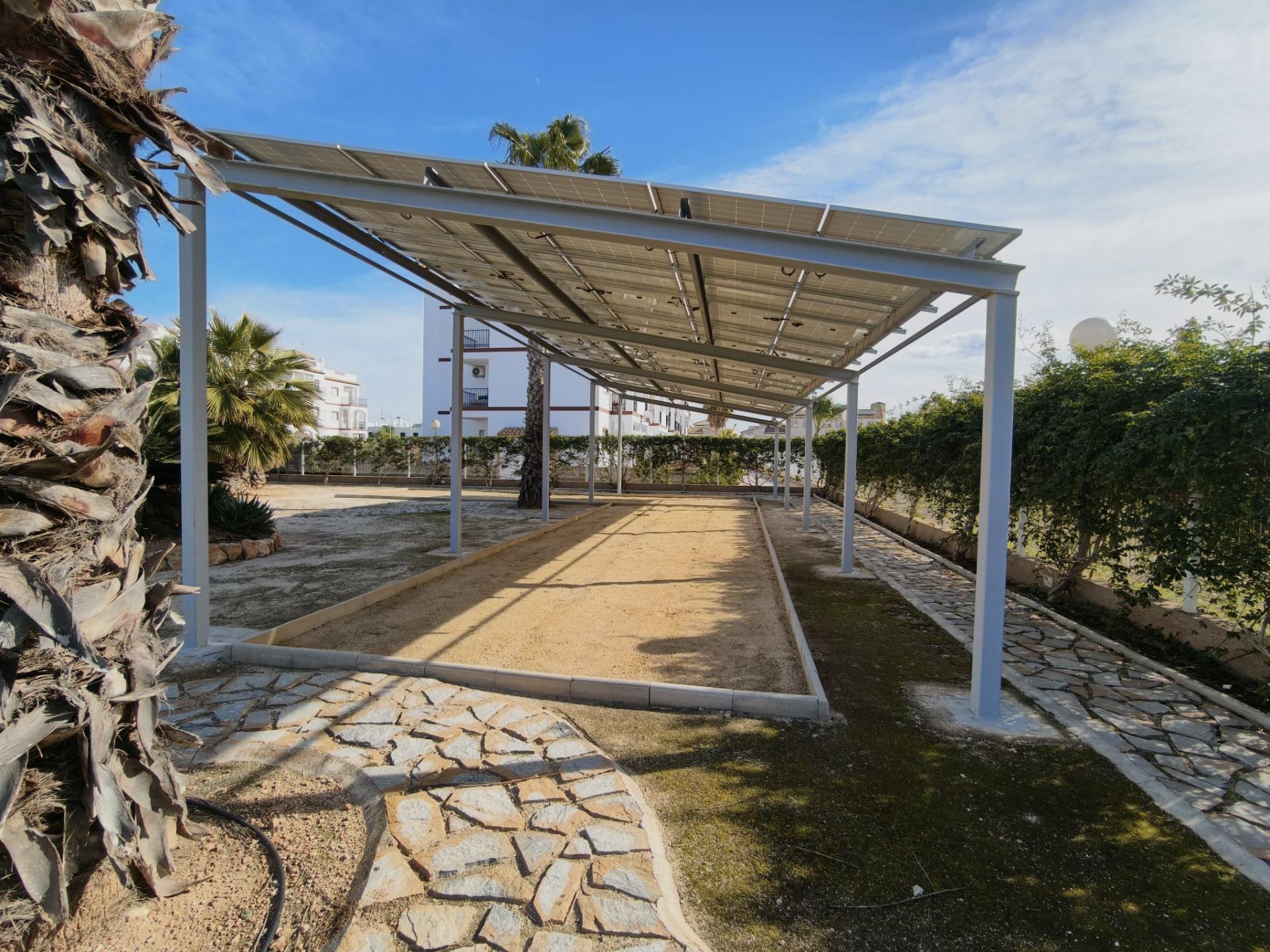 Complex grounds of the penthouse in Punta Prima, Torrevieja (view 70)