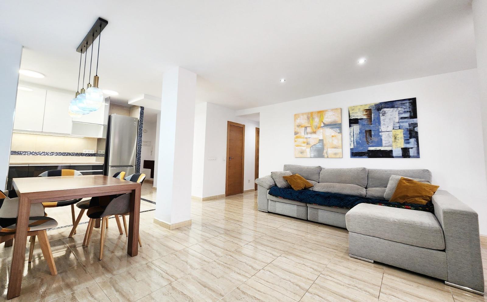 Apartment for sale in Centro, Torrevieja - exterior view of the residential building