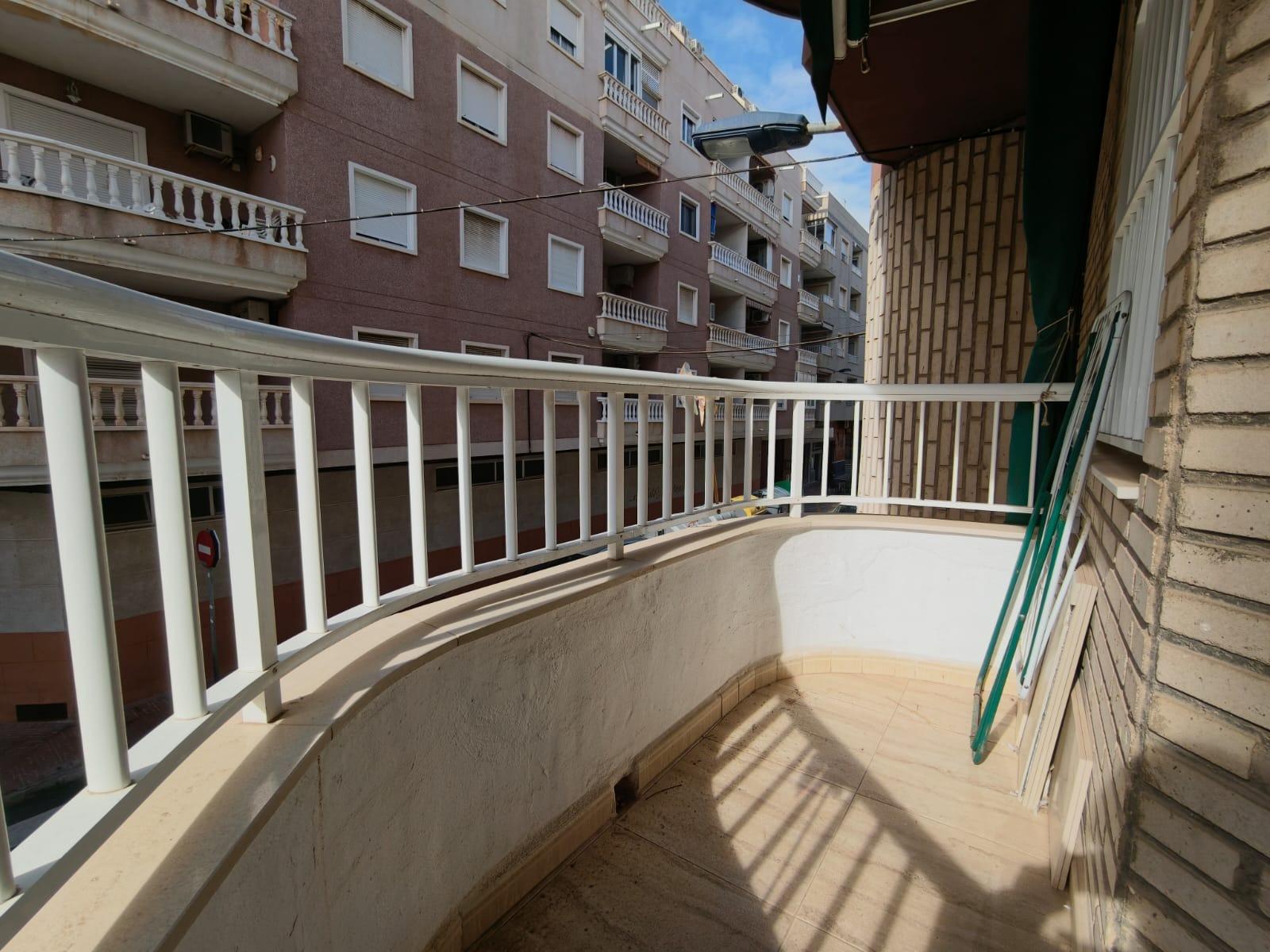 Building detail of the apartment in Centro, Torrevieja (view 31)