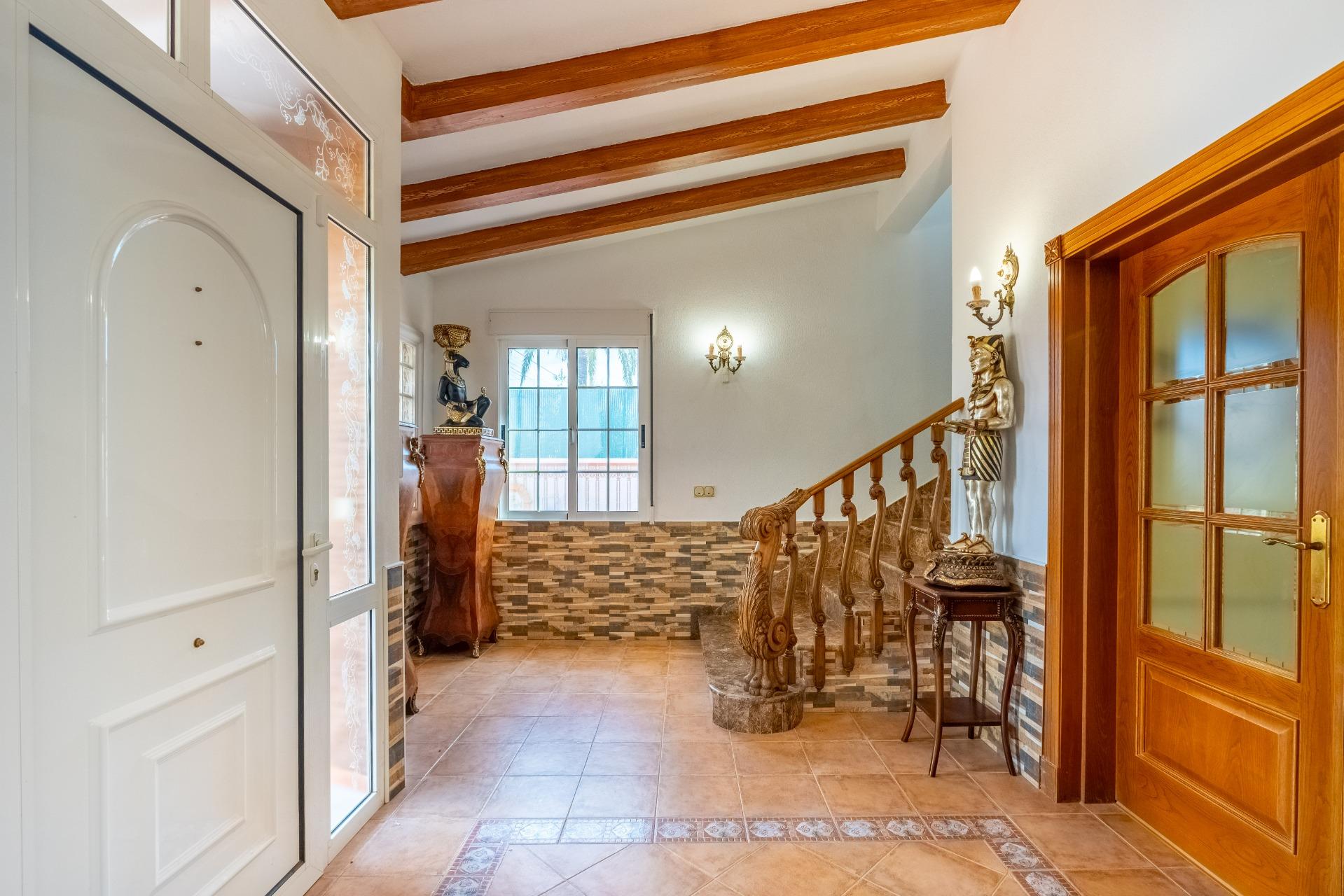 Entrance of the villa in El Chaparral, Torrevieja (view 26)