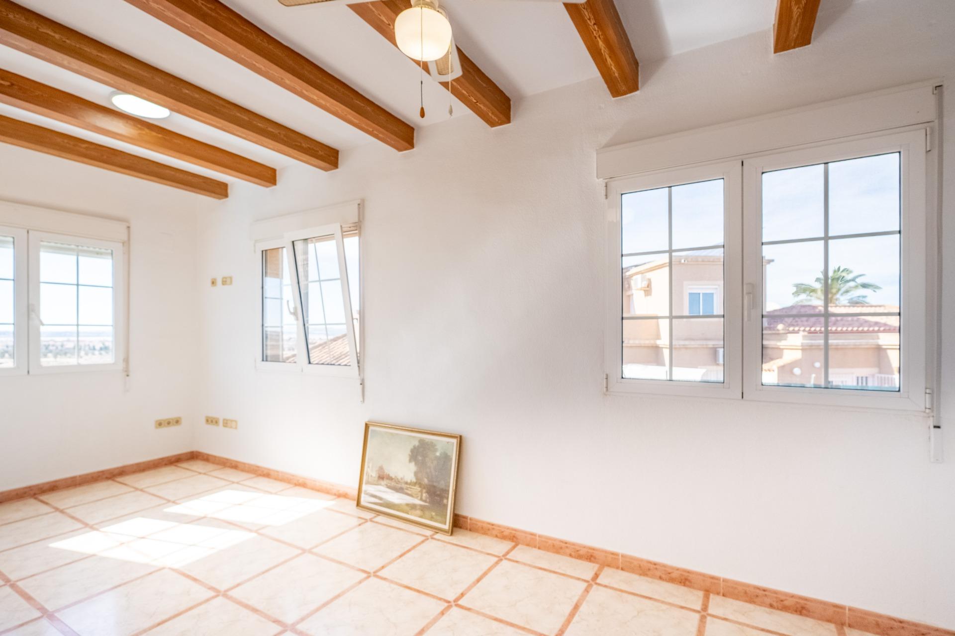 Entrance of the villa in El Chaparral, Torrevieja (view 36)