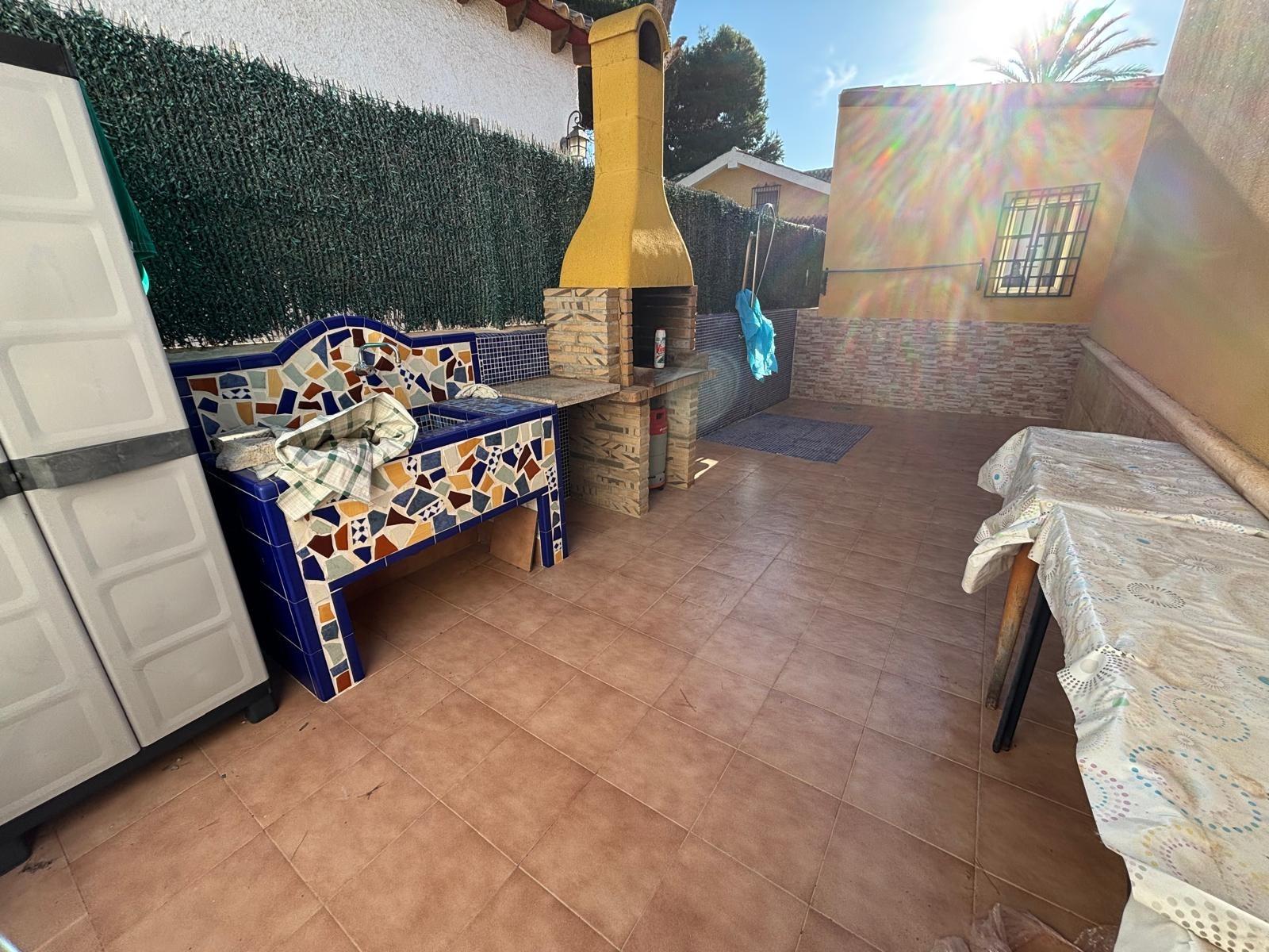 Parking area of the villa in Punta Prima, Orihuela Costa (view 27)