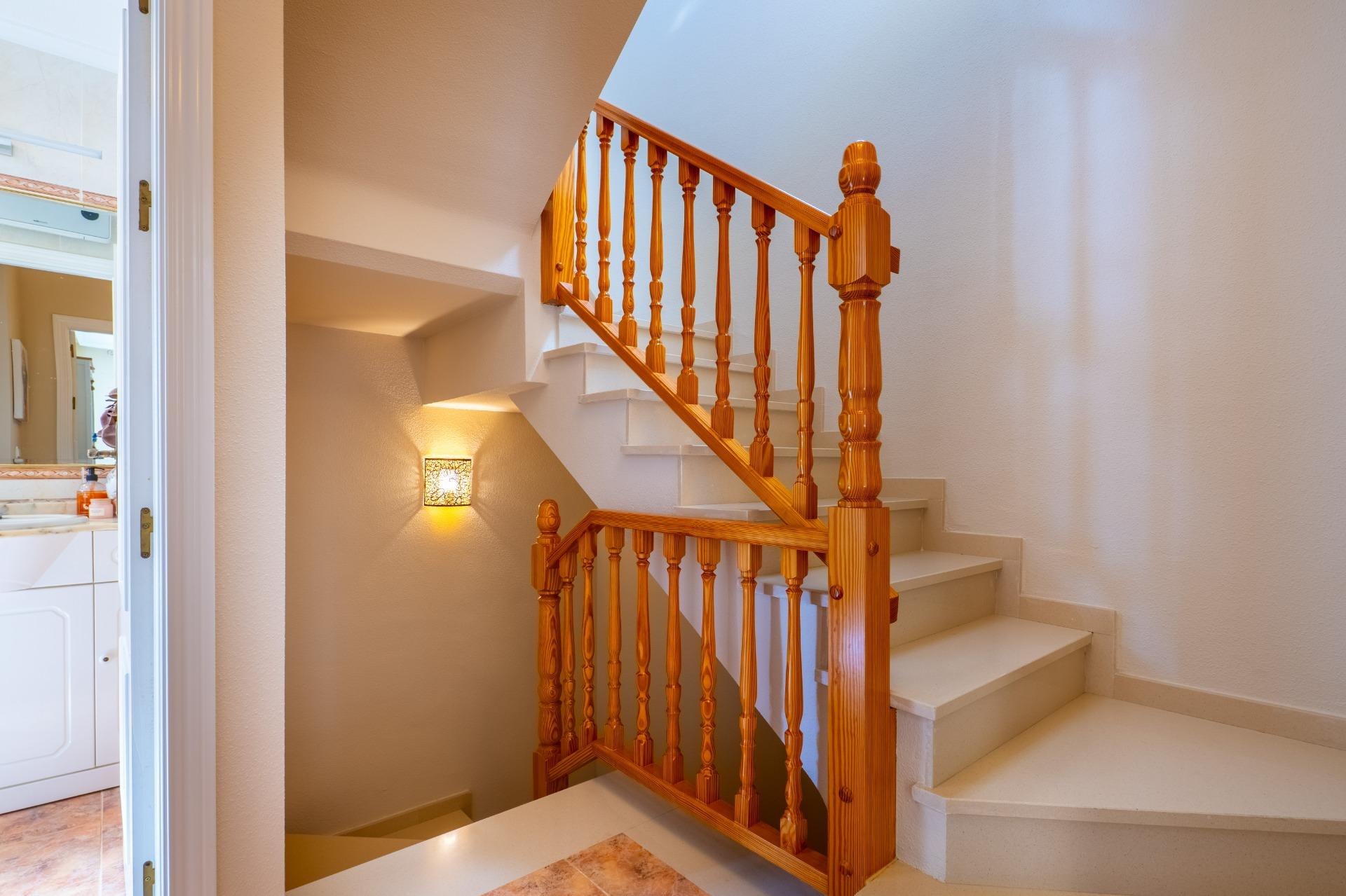 Hallway of the duplex in La Regia, Orihuela Costa (view 22)