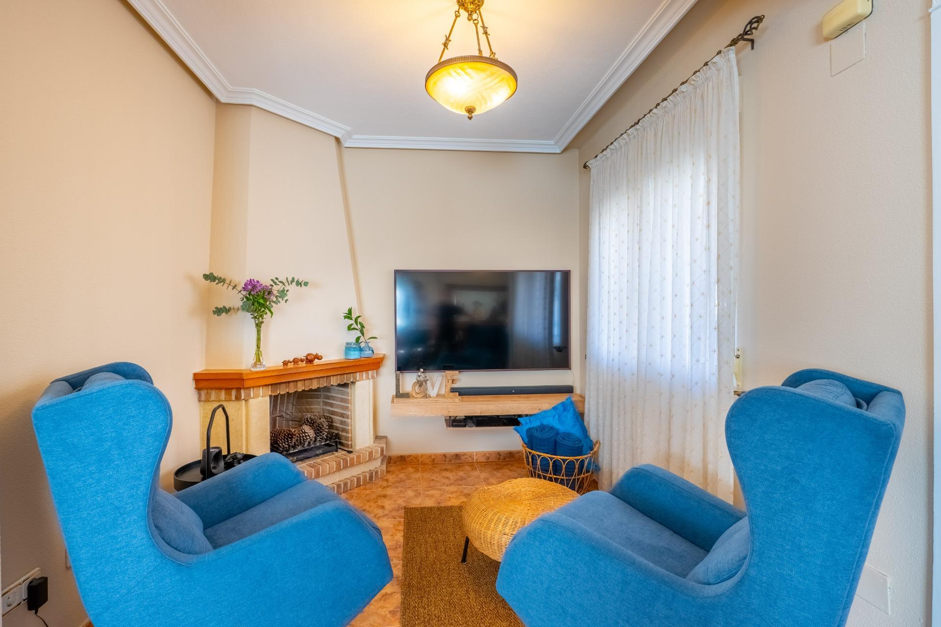 Additional room in duplex, La Regia