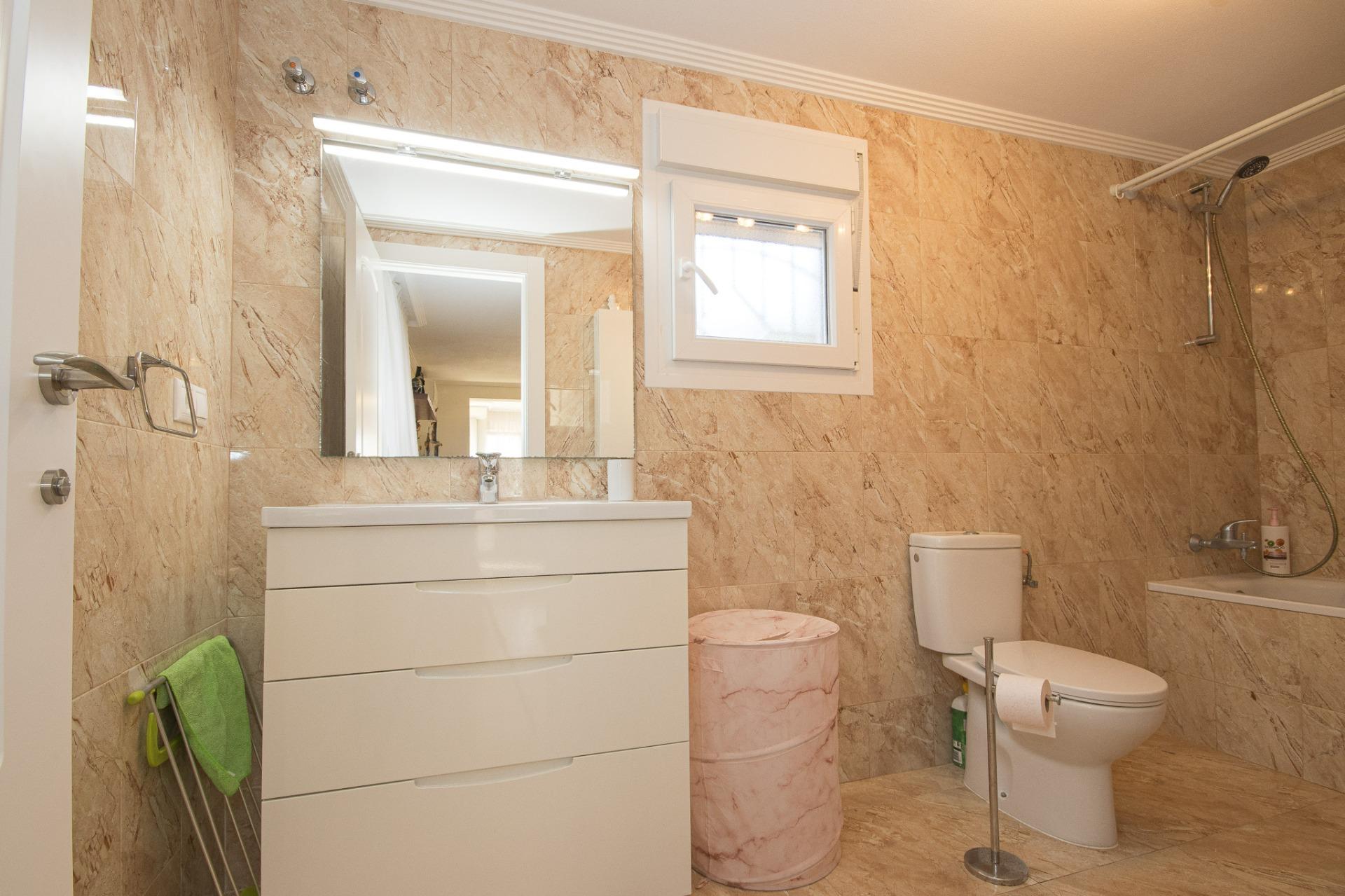 Fourth bathroom with modern fittings