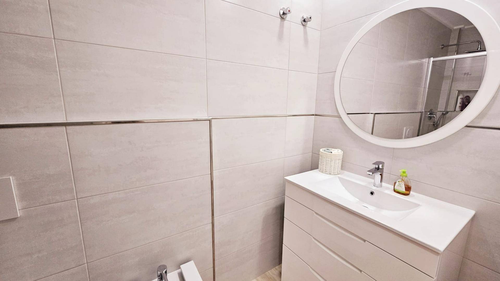 Utility room of the duplex in La Siesta, Torrevieja (view 24)