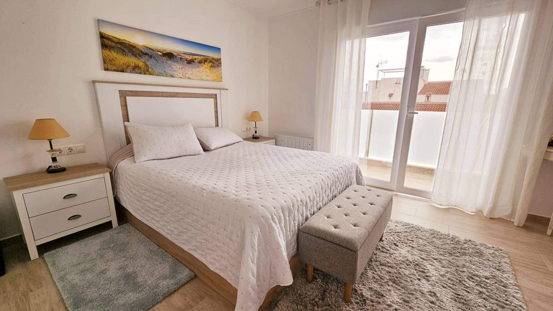 Neighbourhood view of the duplex in La Siesta, Torrevieja (view 29)