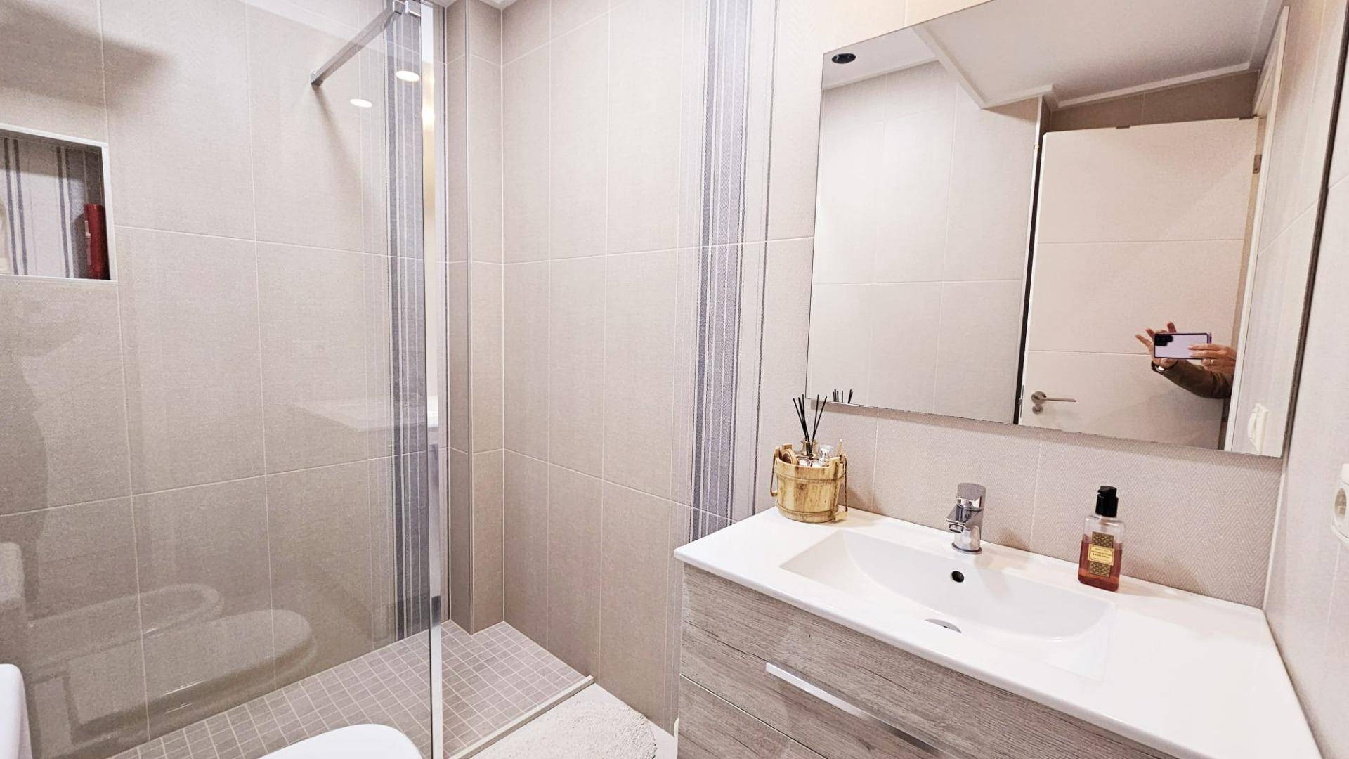 Utility room of the duplex in La Siesta, Torrevieja (view 34)