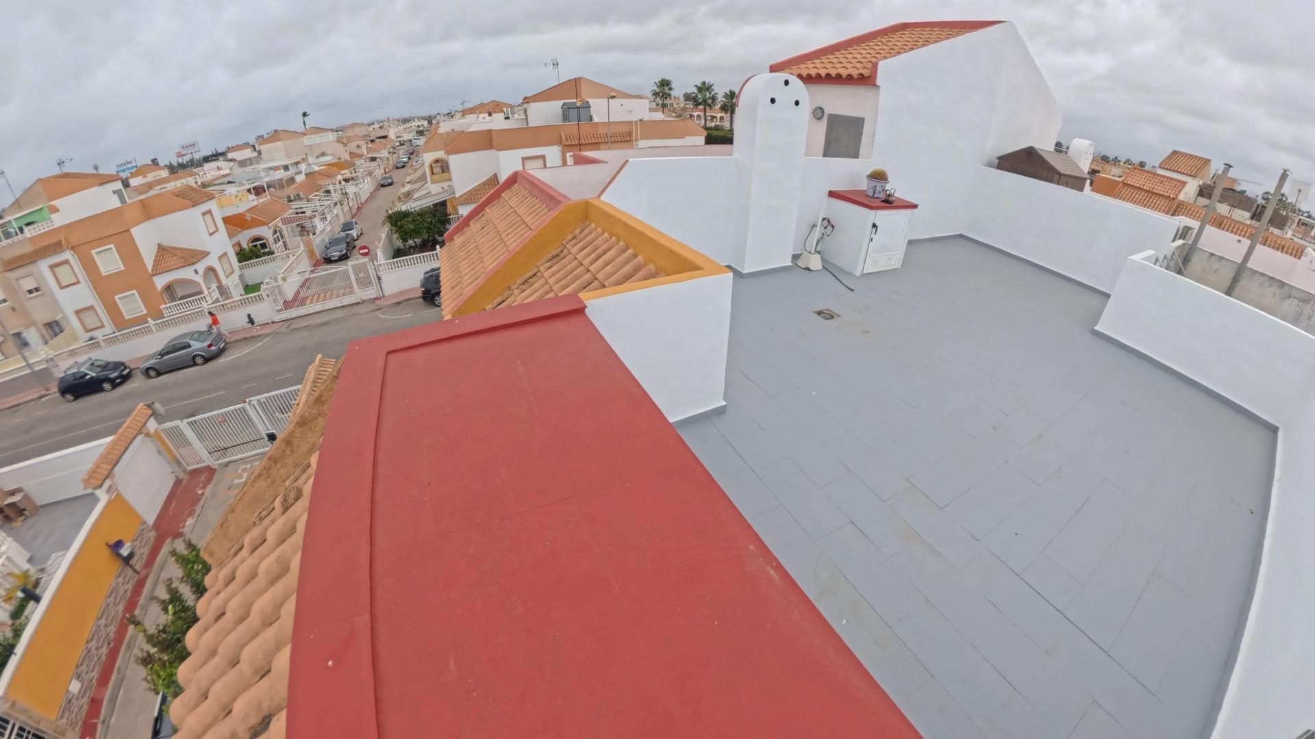 Hallway of the bungalow in El limonar, Torrevieja (view 22)