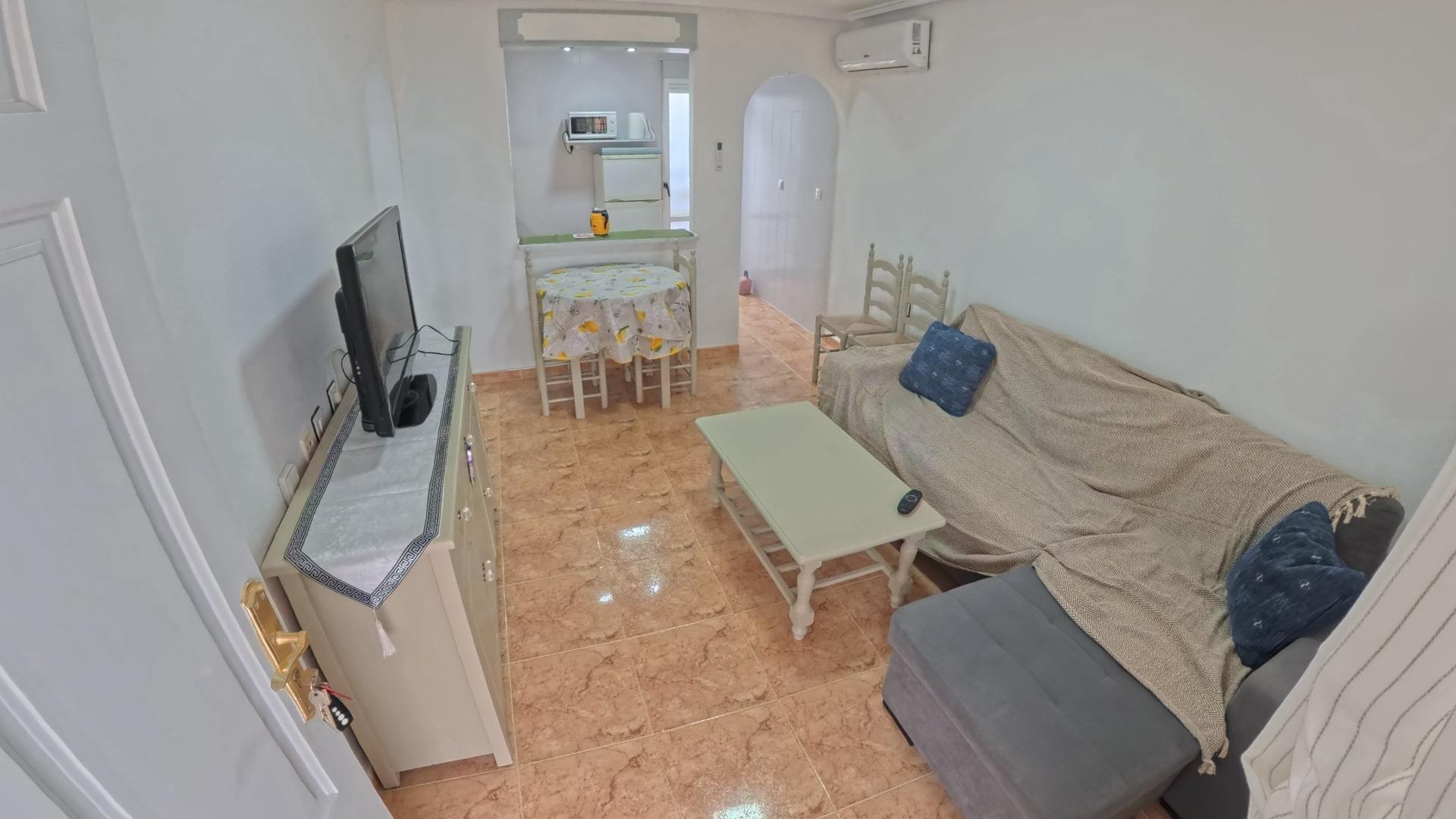 Second view of the bungalow interior, El limonar