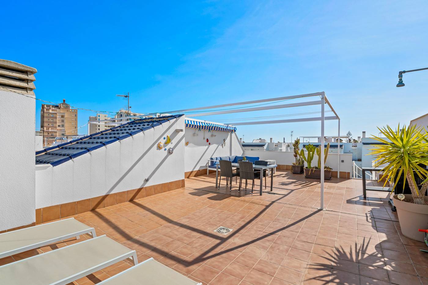 Parking area of the apartment in La veleta, Torrevieja (view 27)