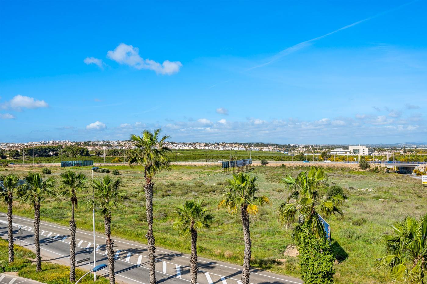 Neighbourhood view of the apartment in La veleta, Torrevieja (view 29)