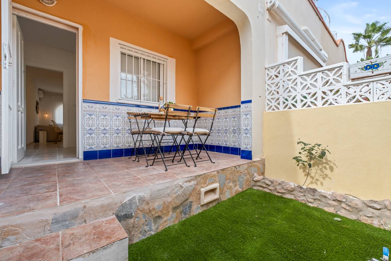 Hallway of the villa in La Zenia, Orihuela Costa (view 32)