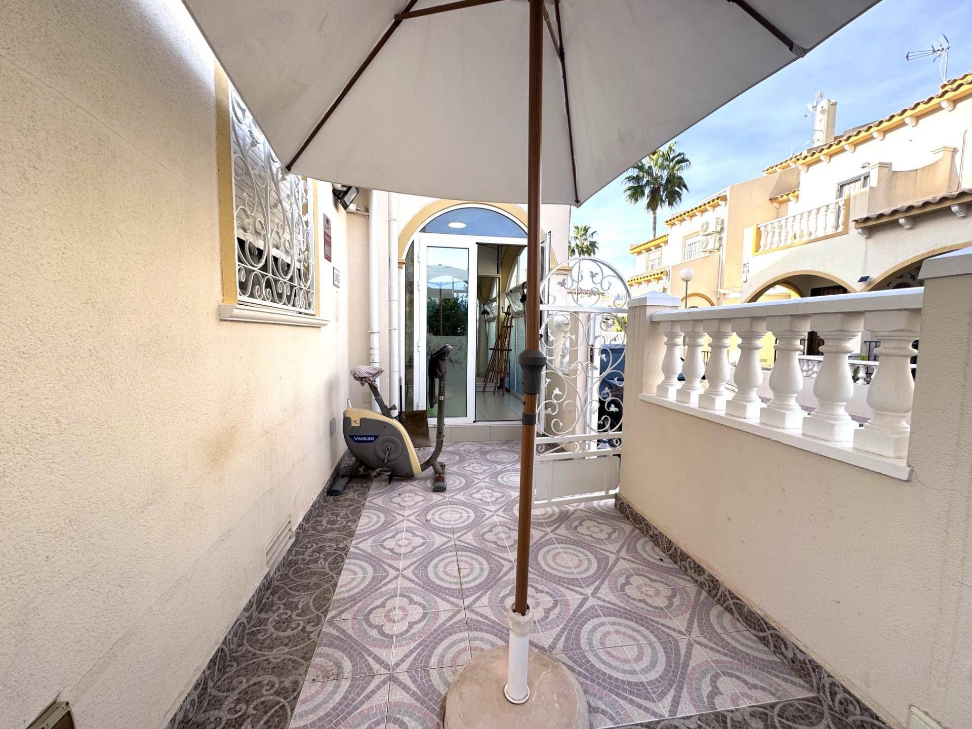 Living area in 5-bedroom villa, Playa Flamenca