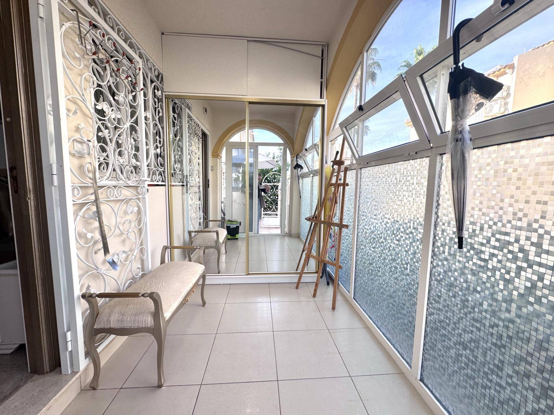 Bedroom in 5-bedroom villa, Playa Flamenca