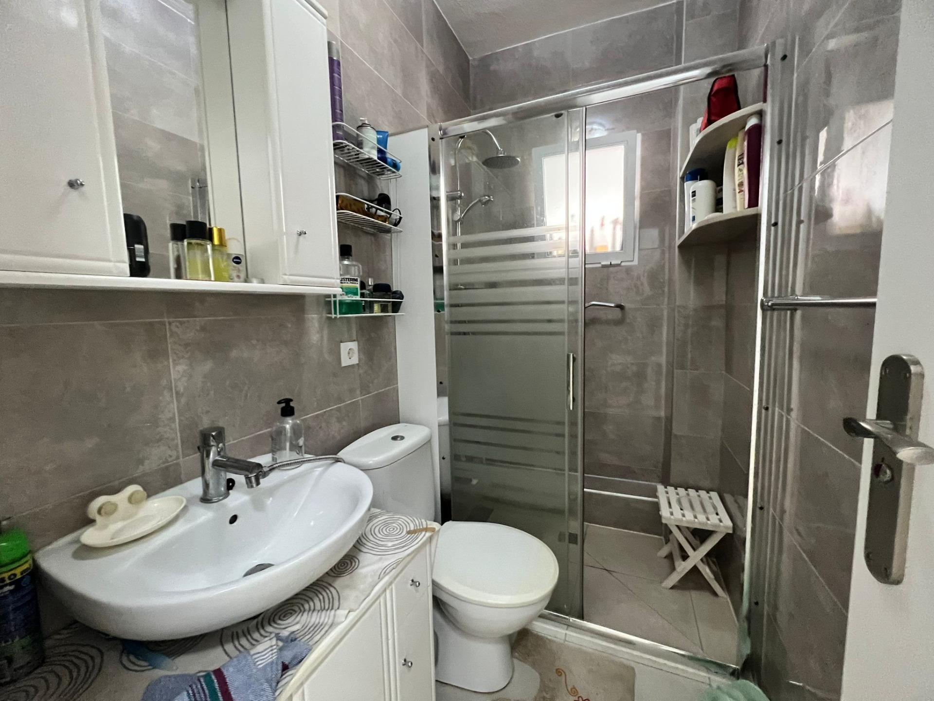 Utility room of the apartment in Paseo maritimo, Torrevieja (view 24)