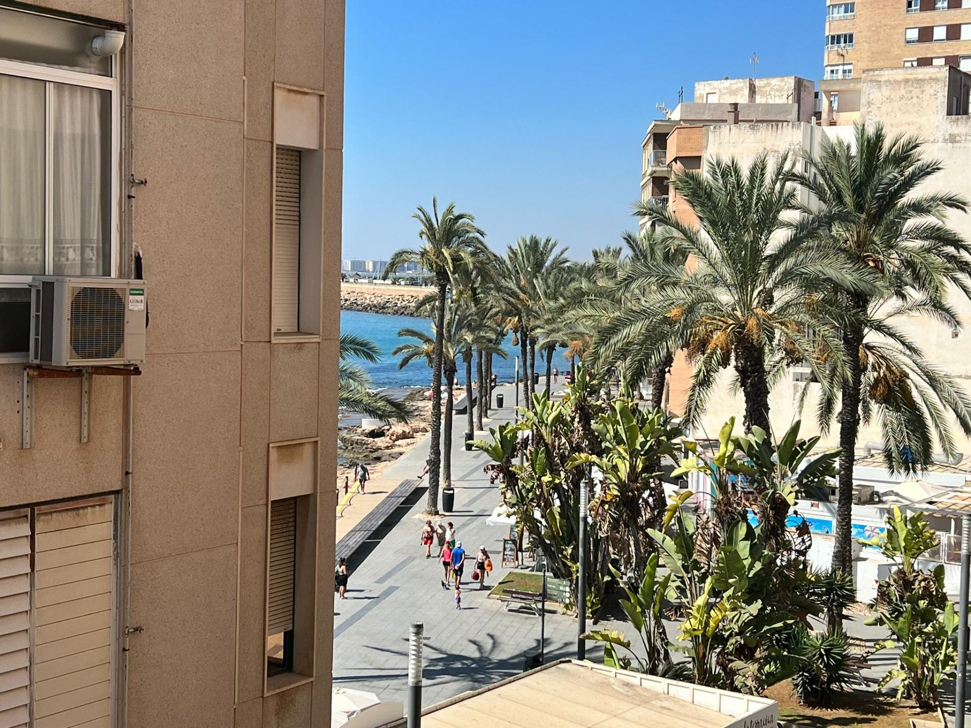Storage area of the apartment in Paseo maritimo, Torrevieja (view 33)