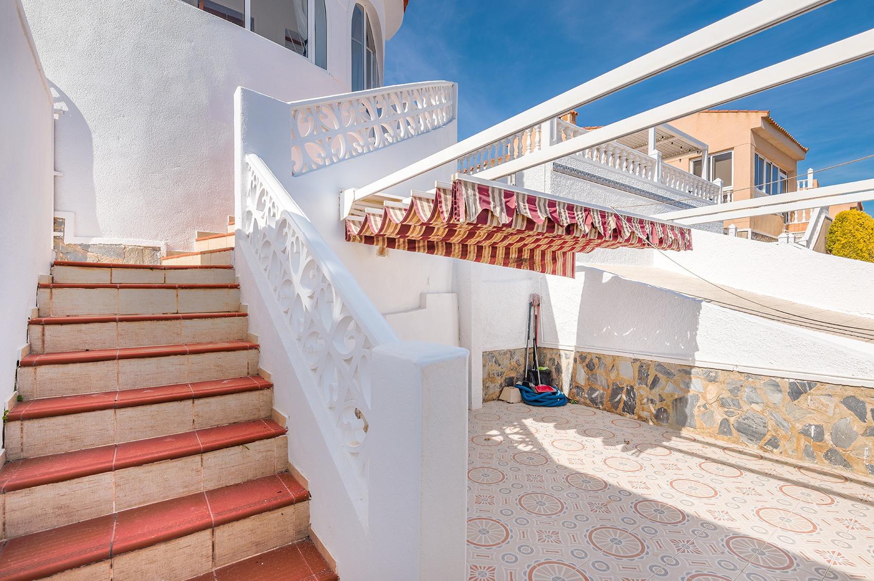 Stairwell of the villa in Campo de golf la marquesa, Ciudad Quesada (view 75)