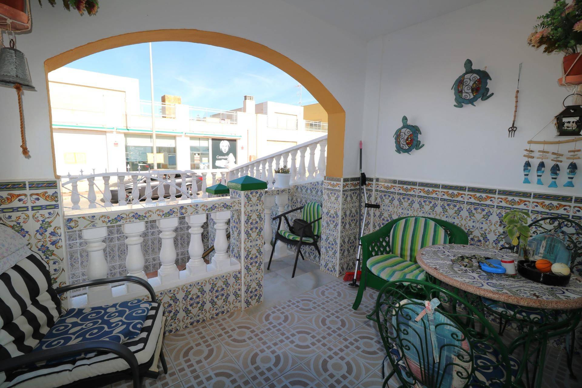 Neighbourhood view of the bungalow in El limonar, Torrevieja (view 29)