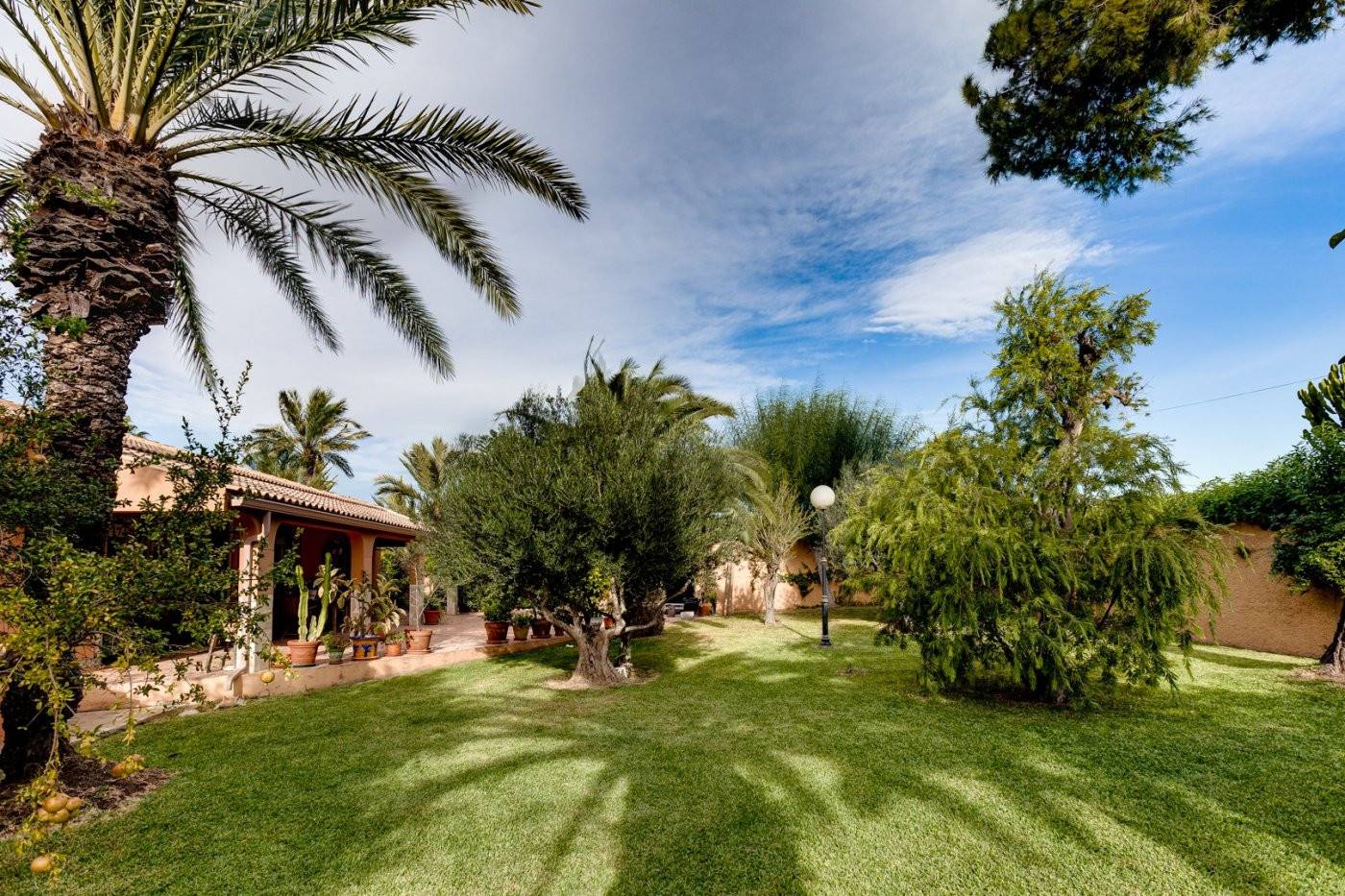 Entrance of the villa in San luis, Torrevieja