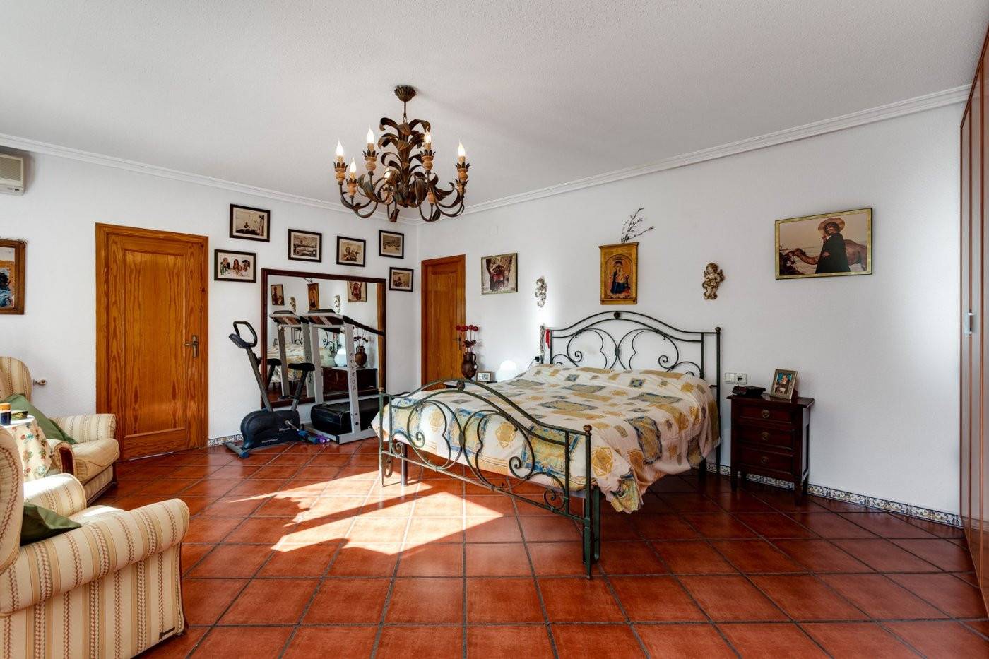 Entrance of the villa in San luis, Torrevieja (view 36)