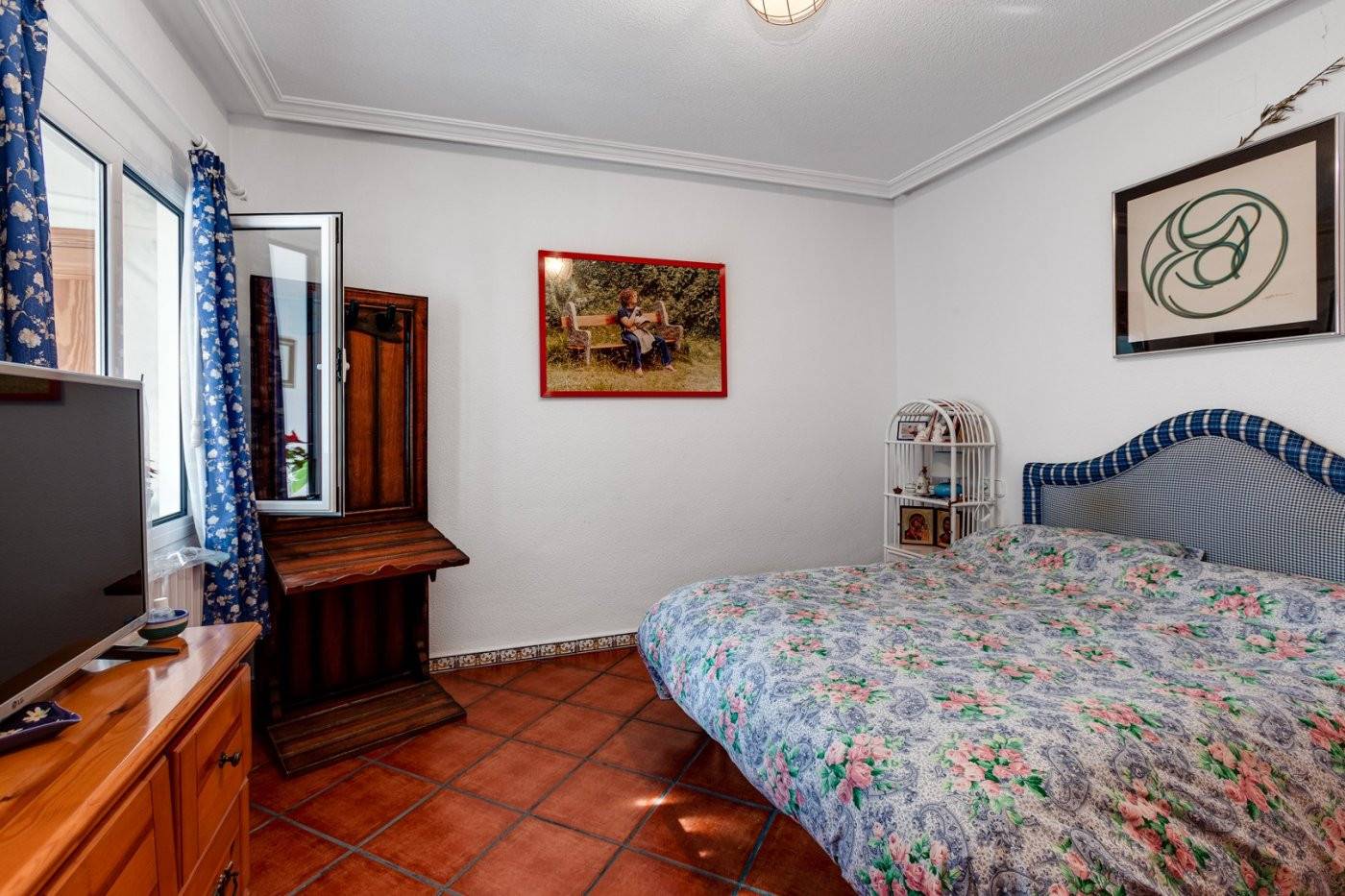 Neighbourhood view of the villa in San luis, Torrevieja (view 39)