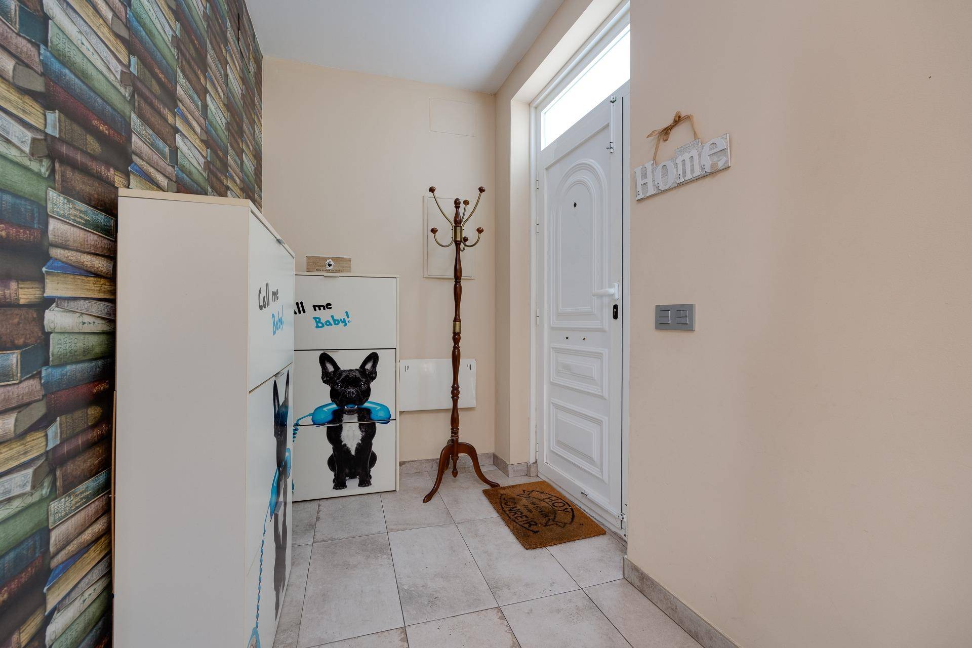 Entrance of the villa in Torrevieja, Torrevieja (view 36)