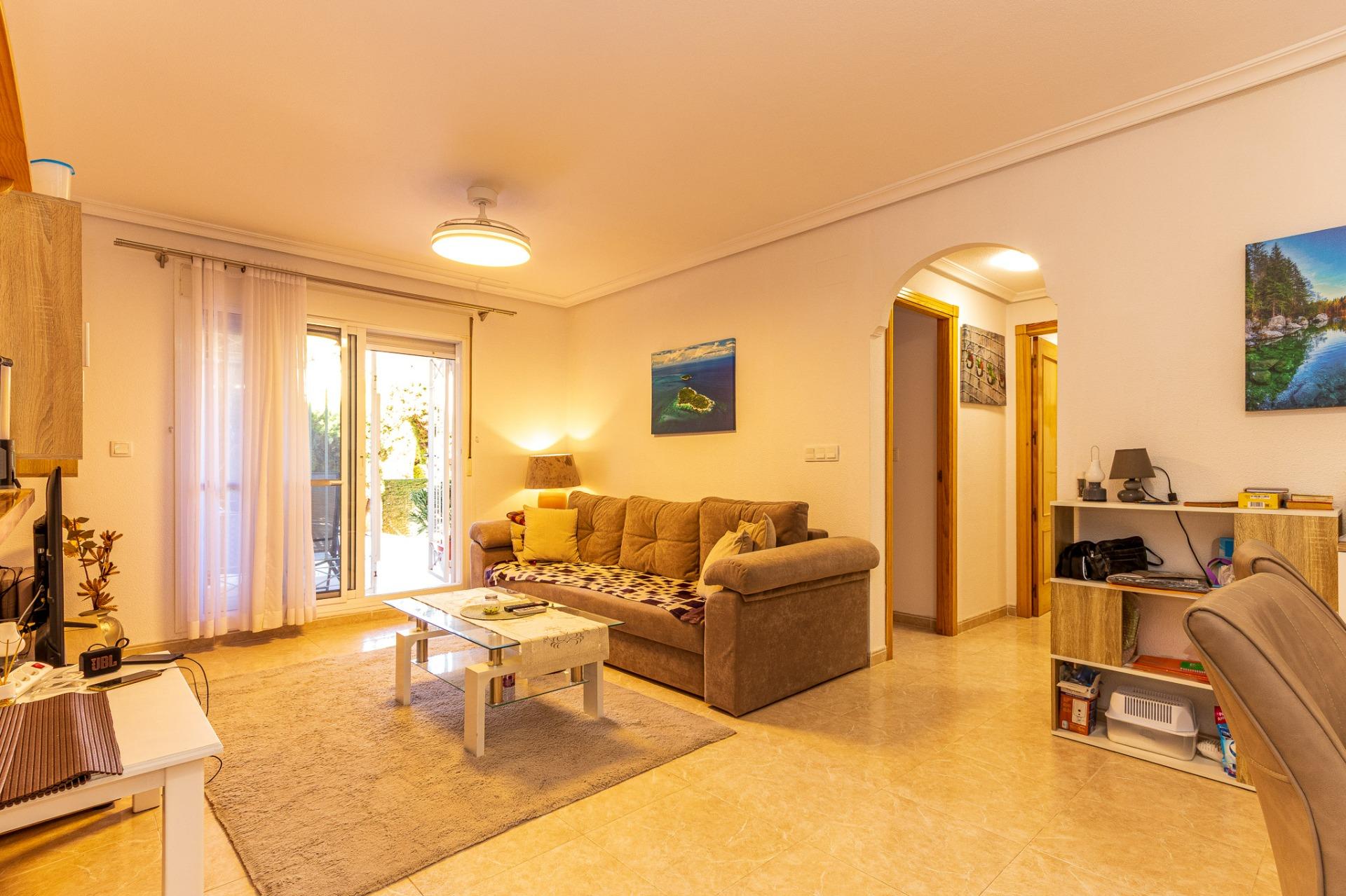 Kitchen worktop and fitted units in ground-floor apartment, Playa Flamenca Norte