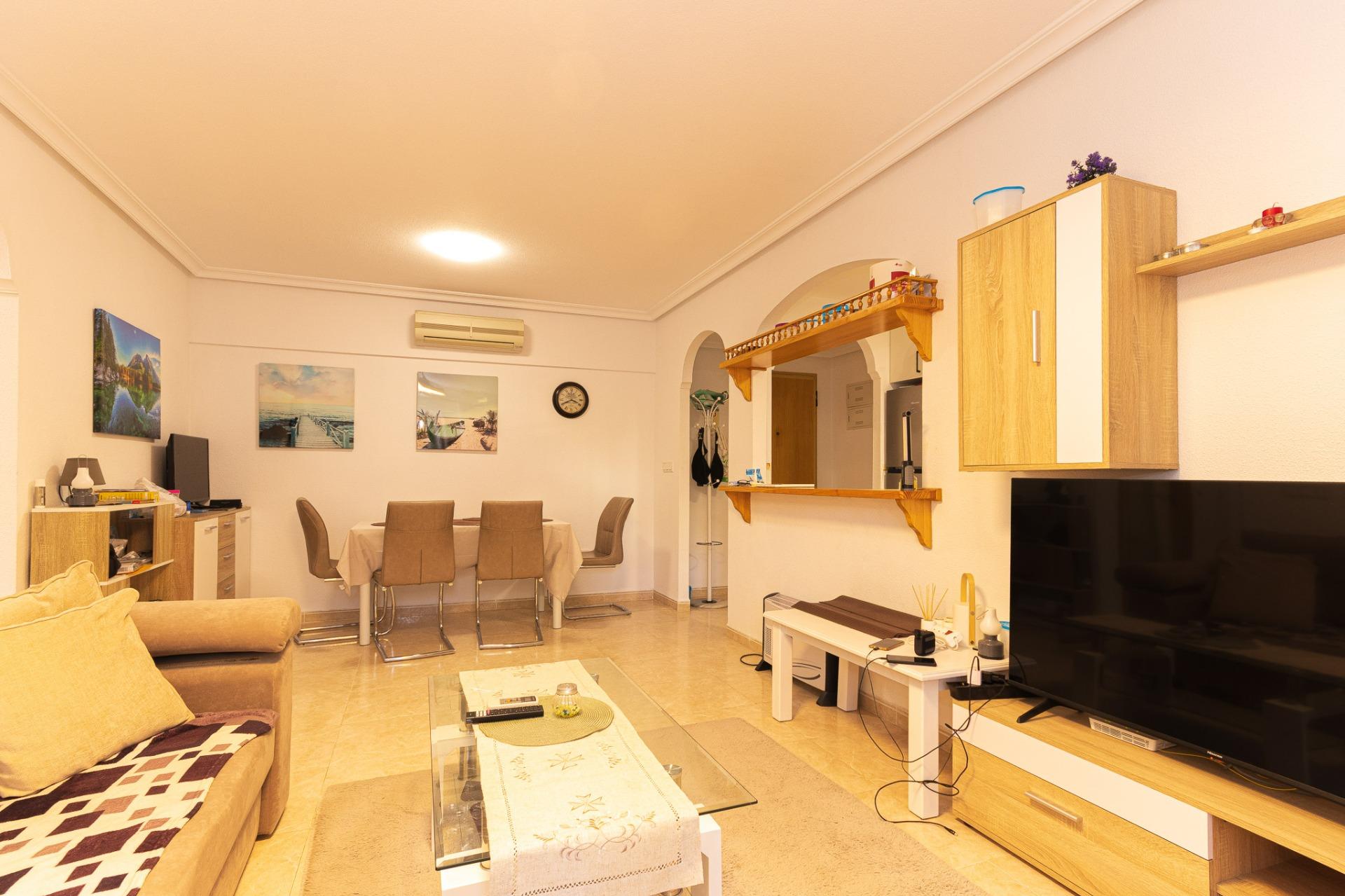 Main bedroom with built-in wardrobes in 2-bedroom apartment, Playa Flamenca Norte