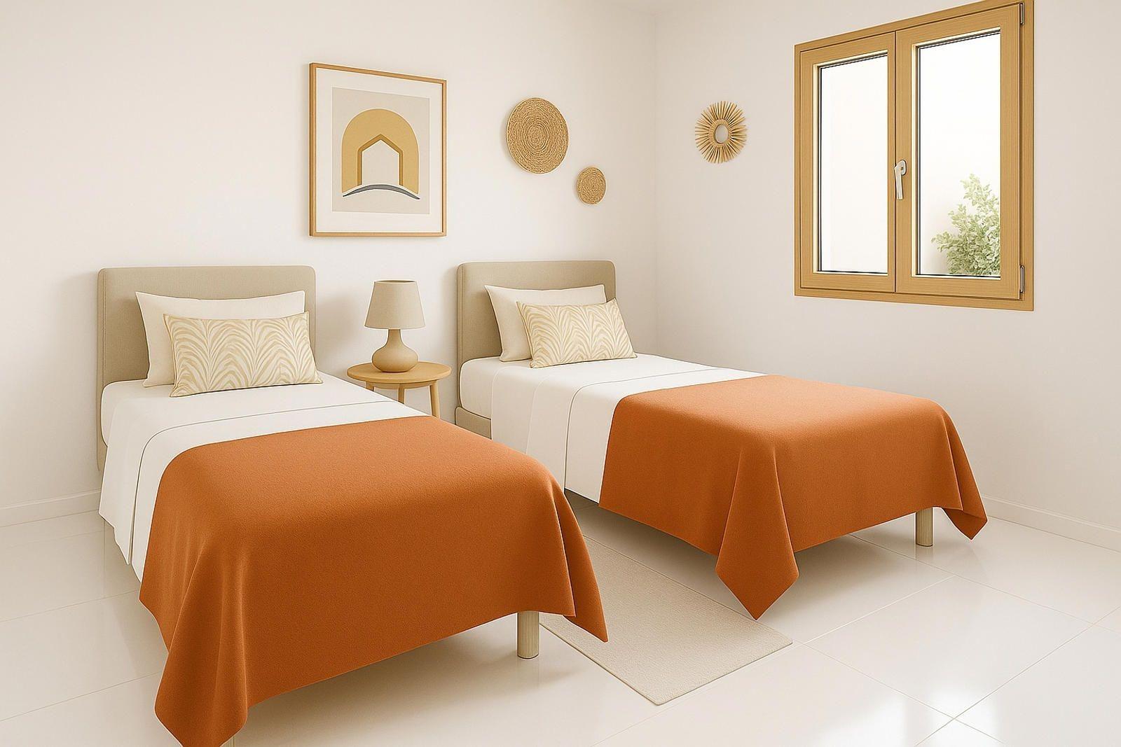 Second bathroom in studio townhouse, La Siesta, Torrevieja