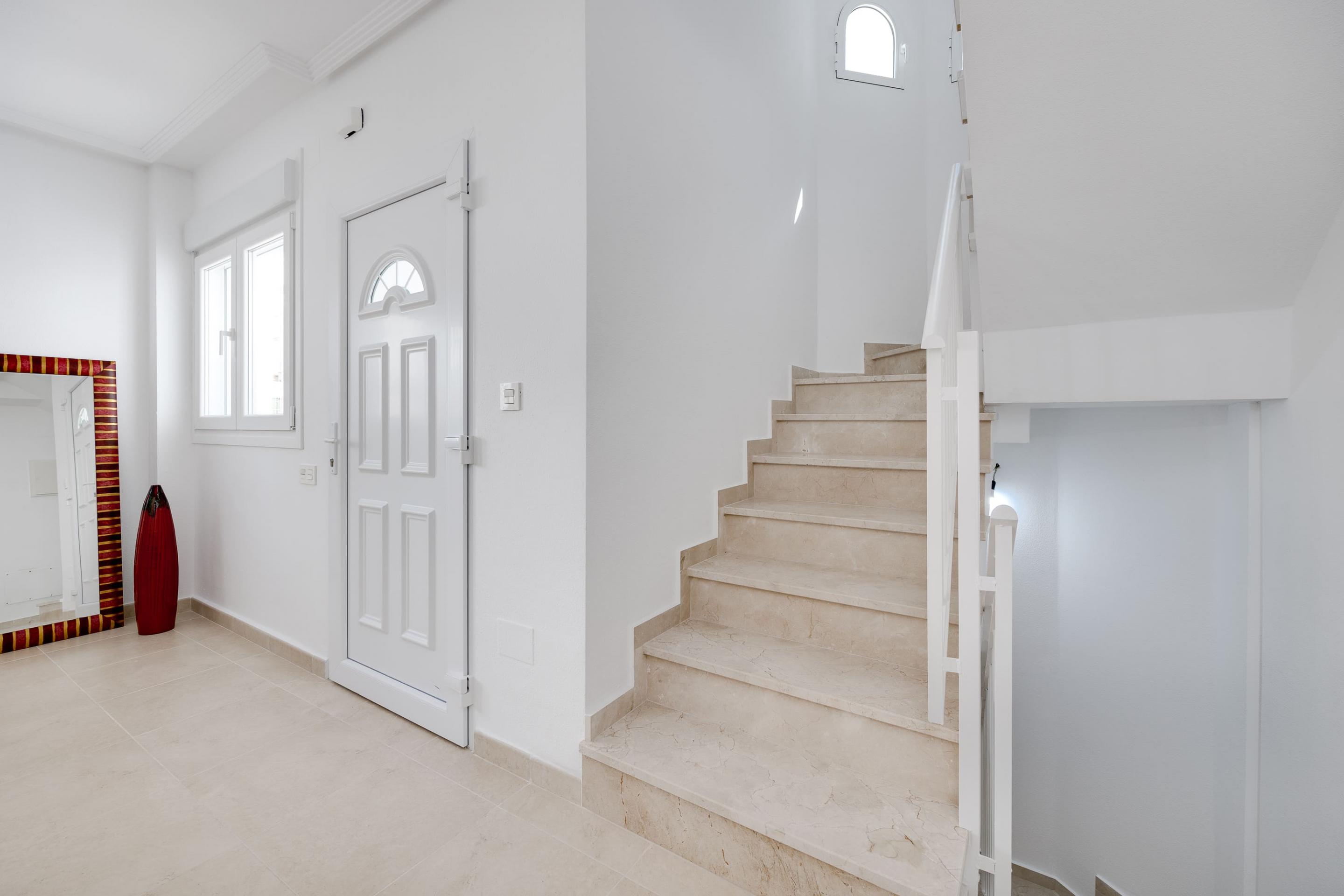 Ground floor terrace, 3-bedroom villa, La Marina, San Fulgencio