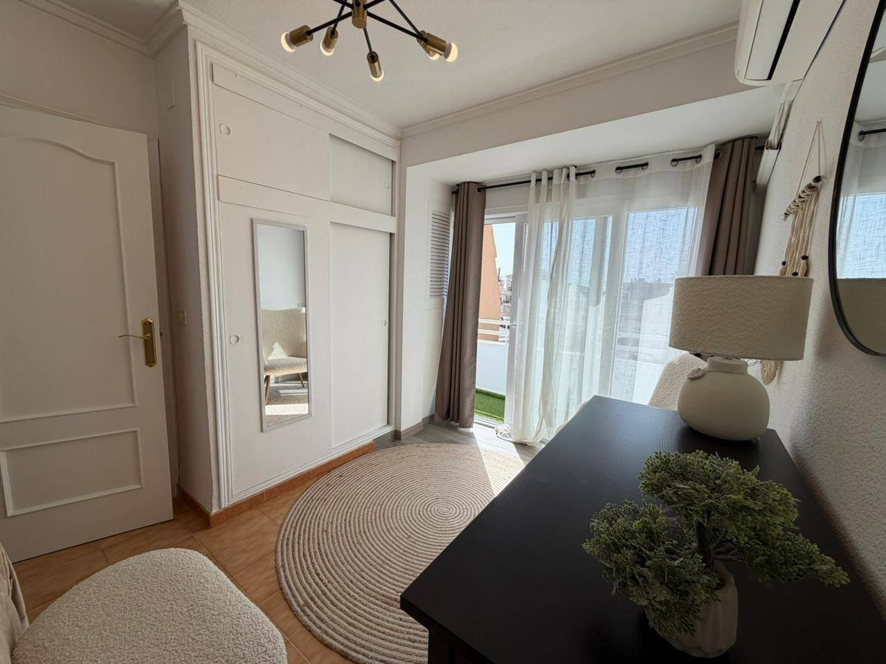 Main bathroom in 3-bedroom villa, Los Frutales, Torrevieja