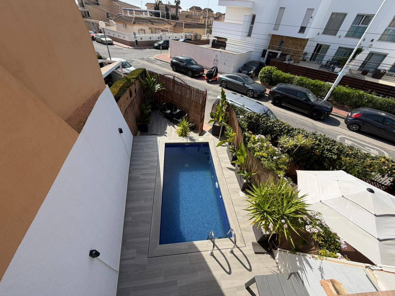 Private pool area of 3-bedroom villa in Los Frutales, Torrevieja