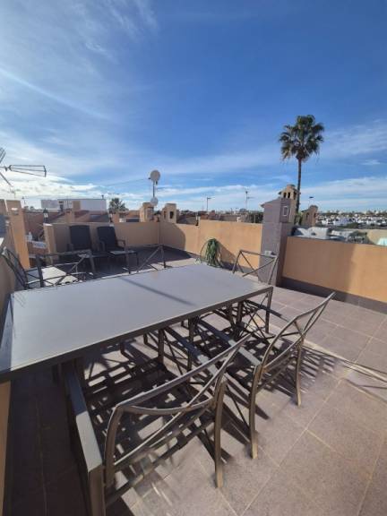 Detail of outdoor space, villa in Los Frutales, Torrevieja