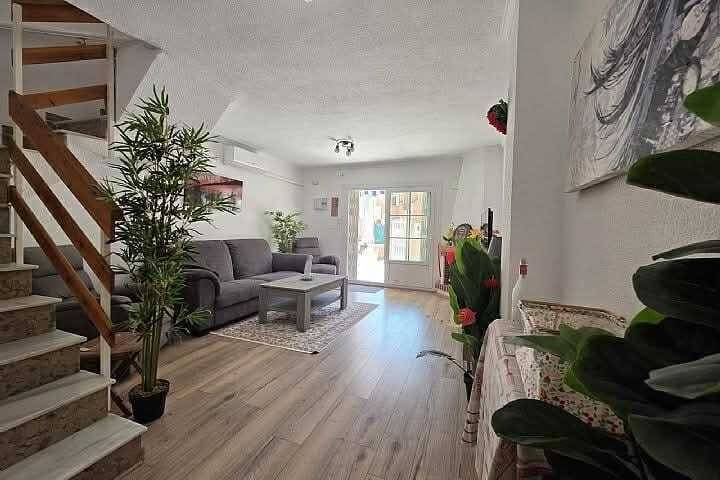 Entrance area of 3-bedroom villa in Los Frutales, Torrevieja