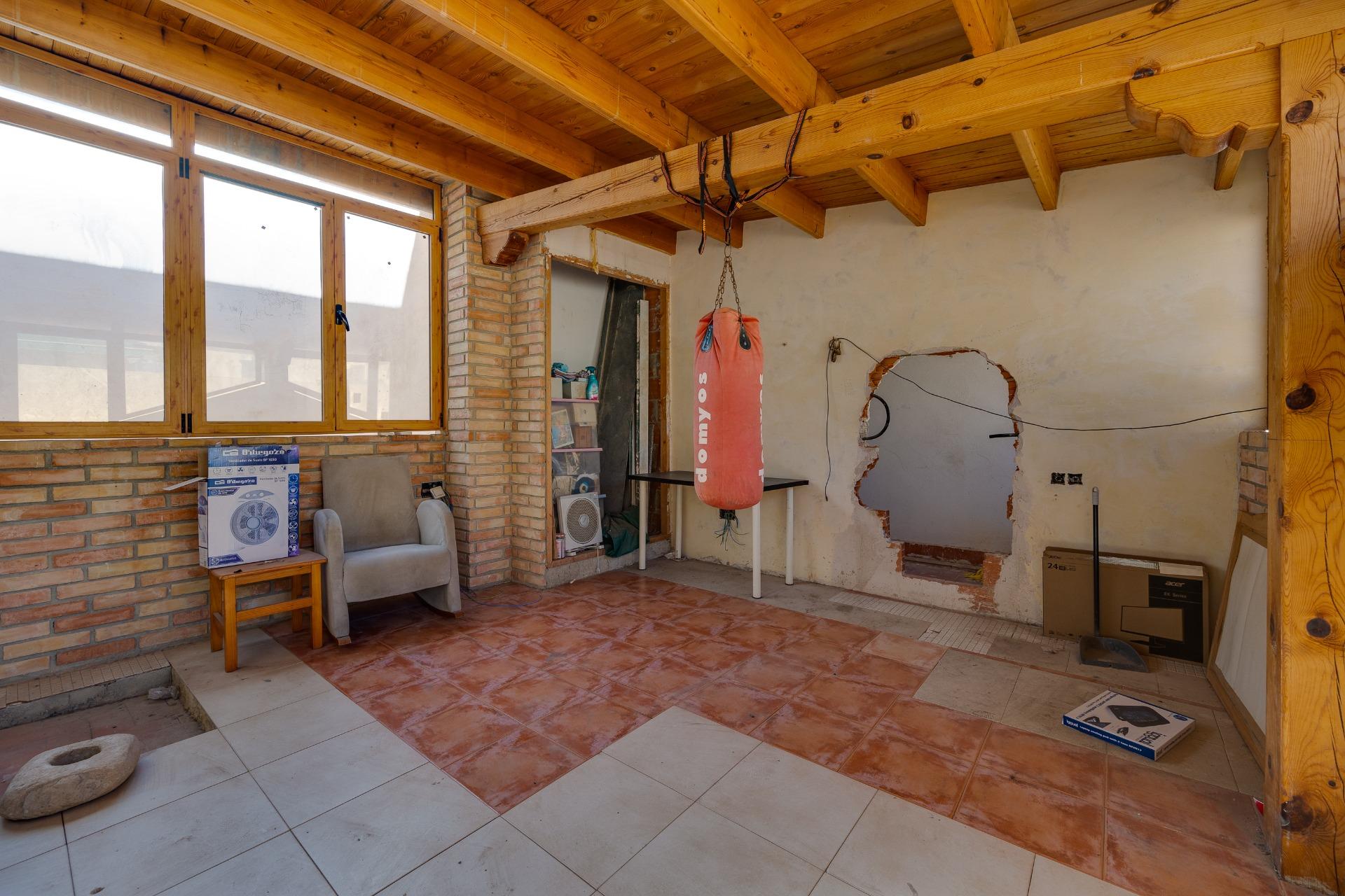 Bathroom with shower in penthouse, Playa del Cura, Torrevieja