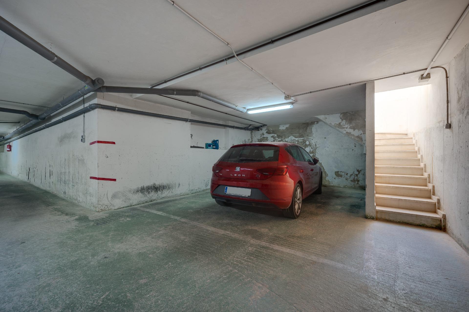 Second parking space in complex, Playa del Cura, Torrevieja