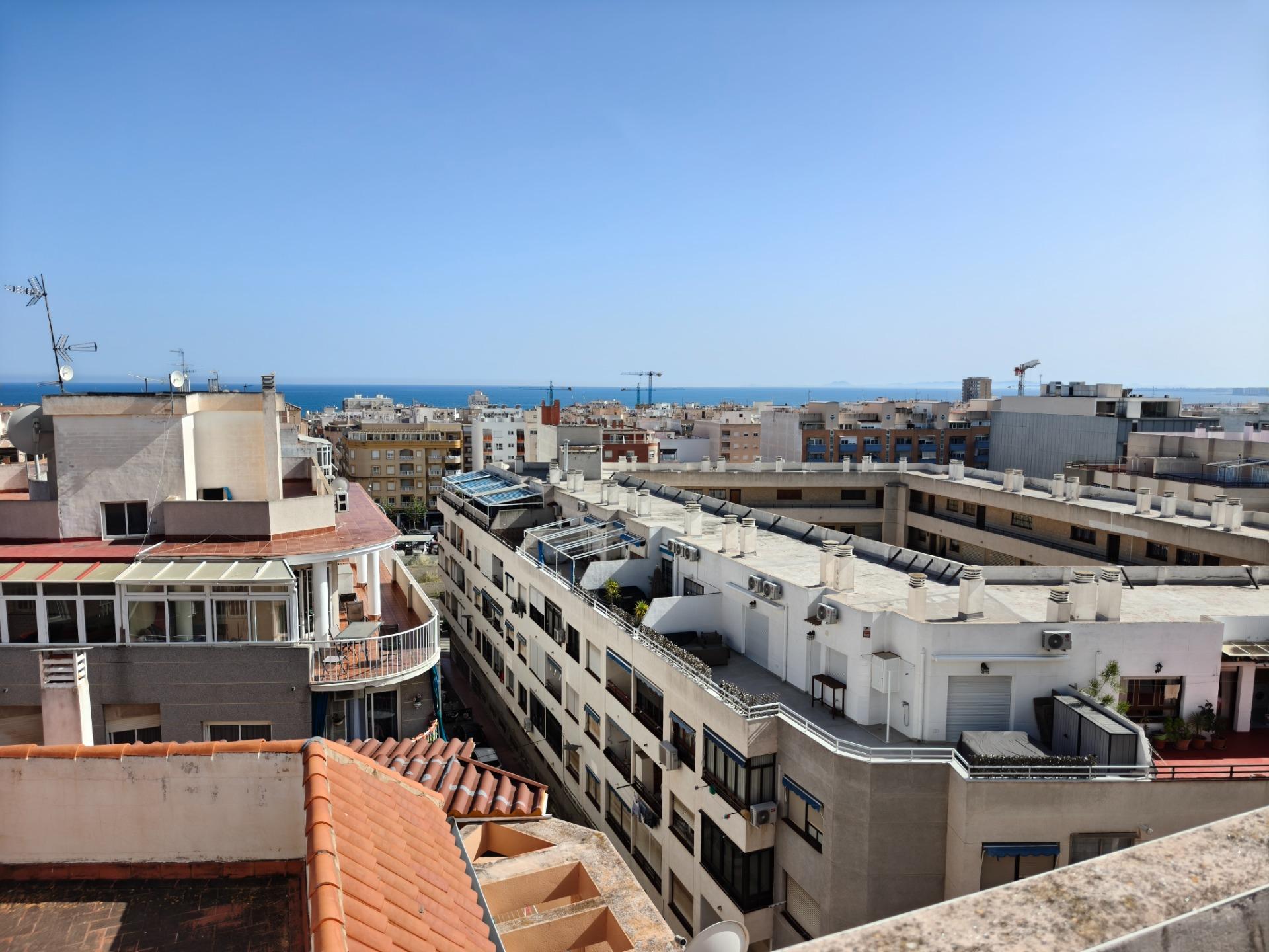 Bathroom with shower in 2-bedroom apartment, Playa del Cura